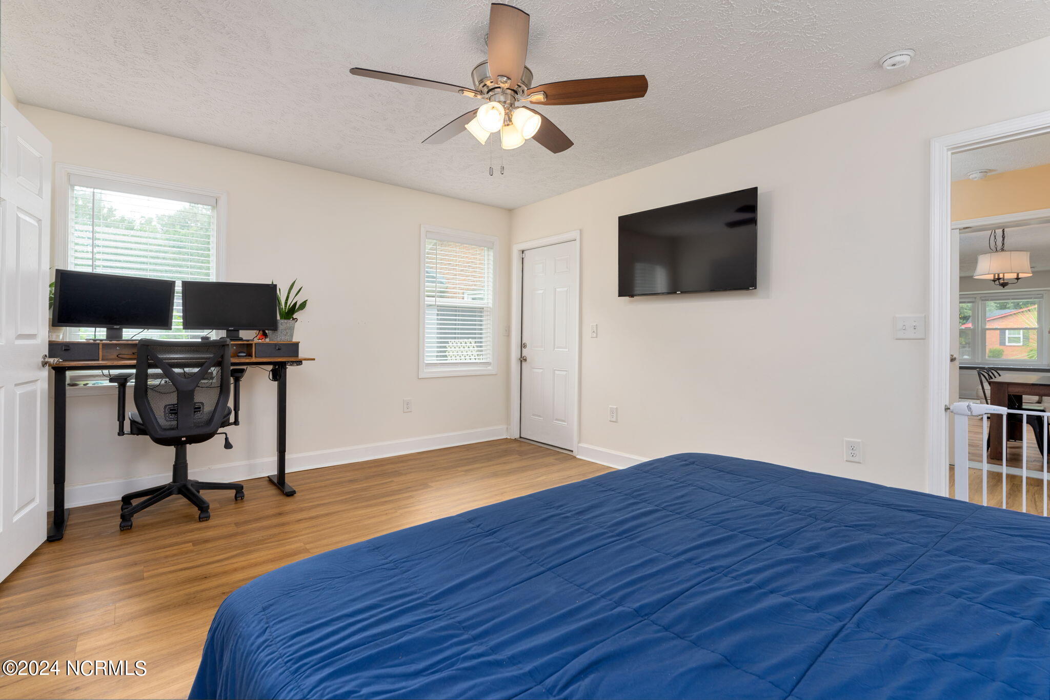 127 Meadowood Drive