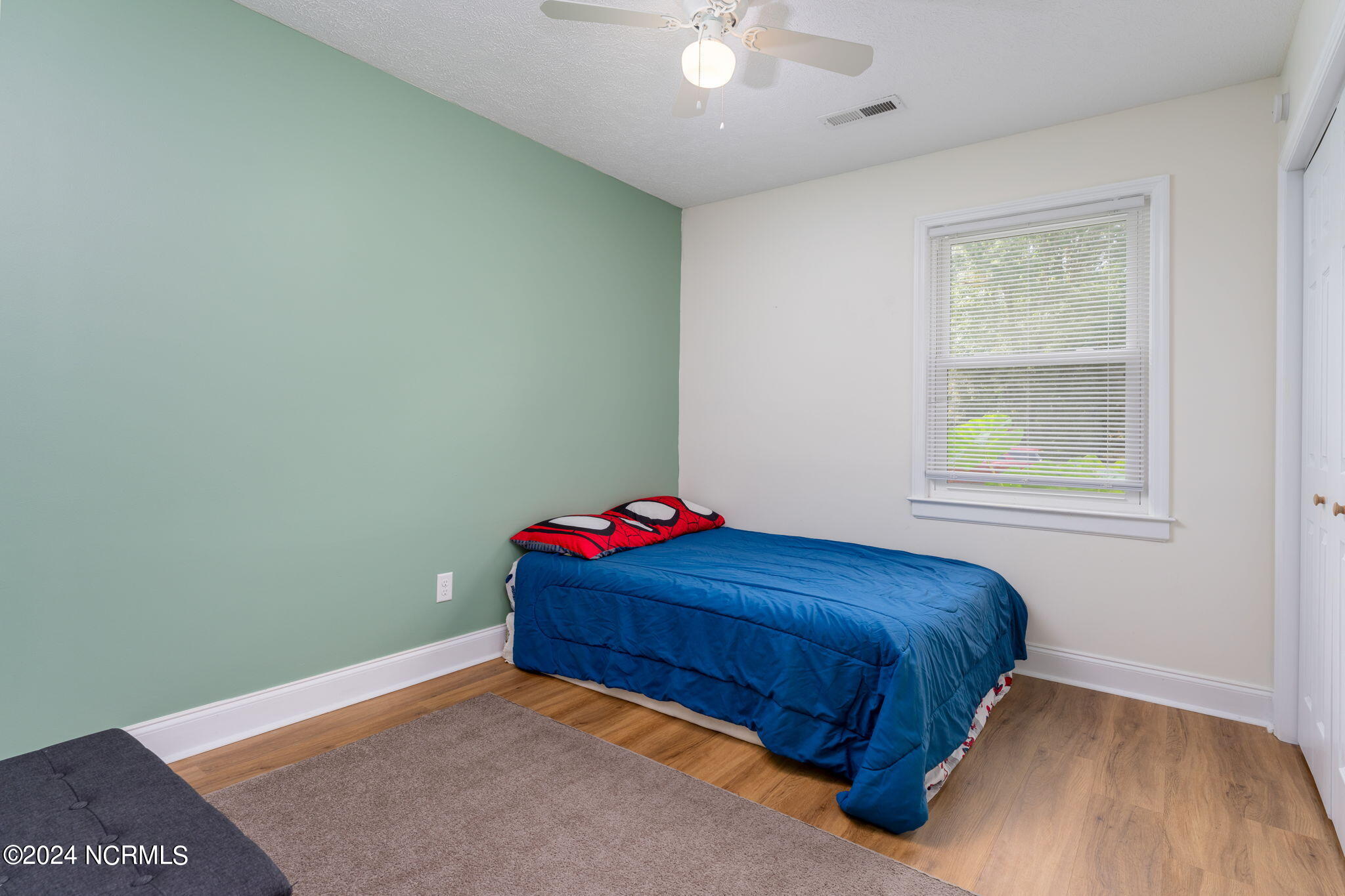 127 Meadowood Drive