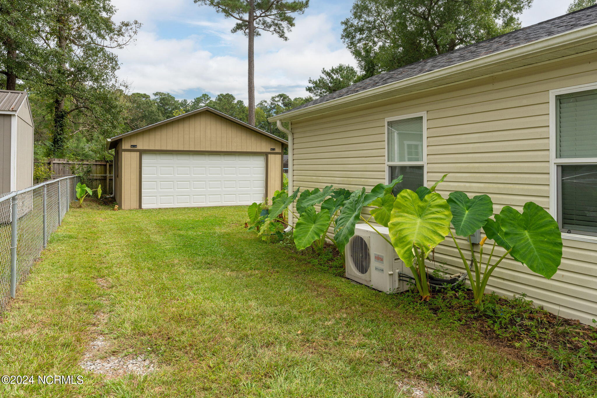 127 Meadowood Drive