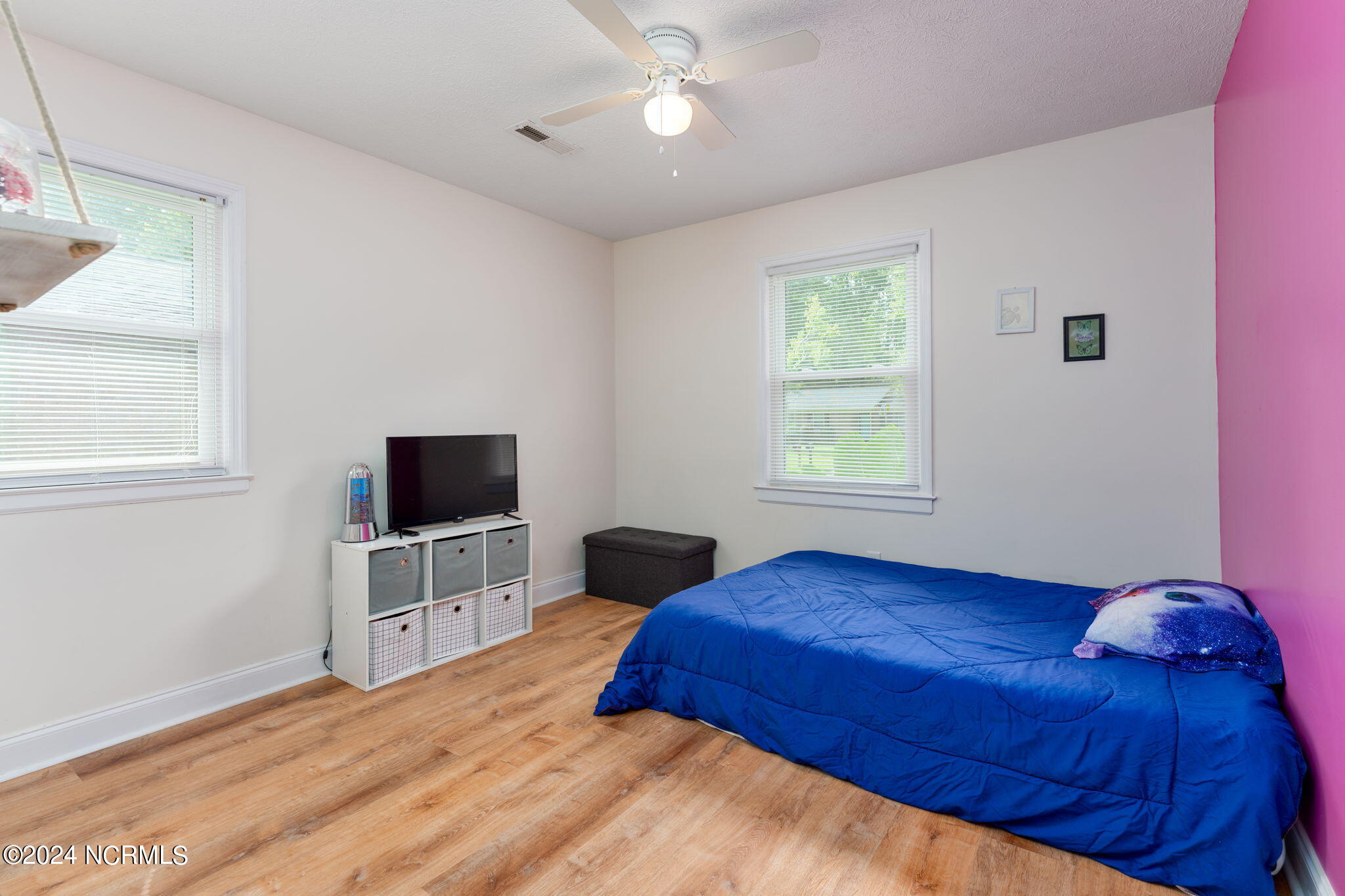 127 Meadowood Drive