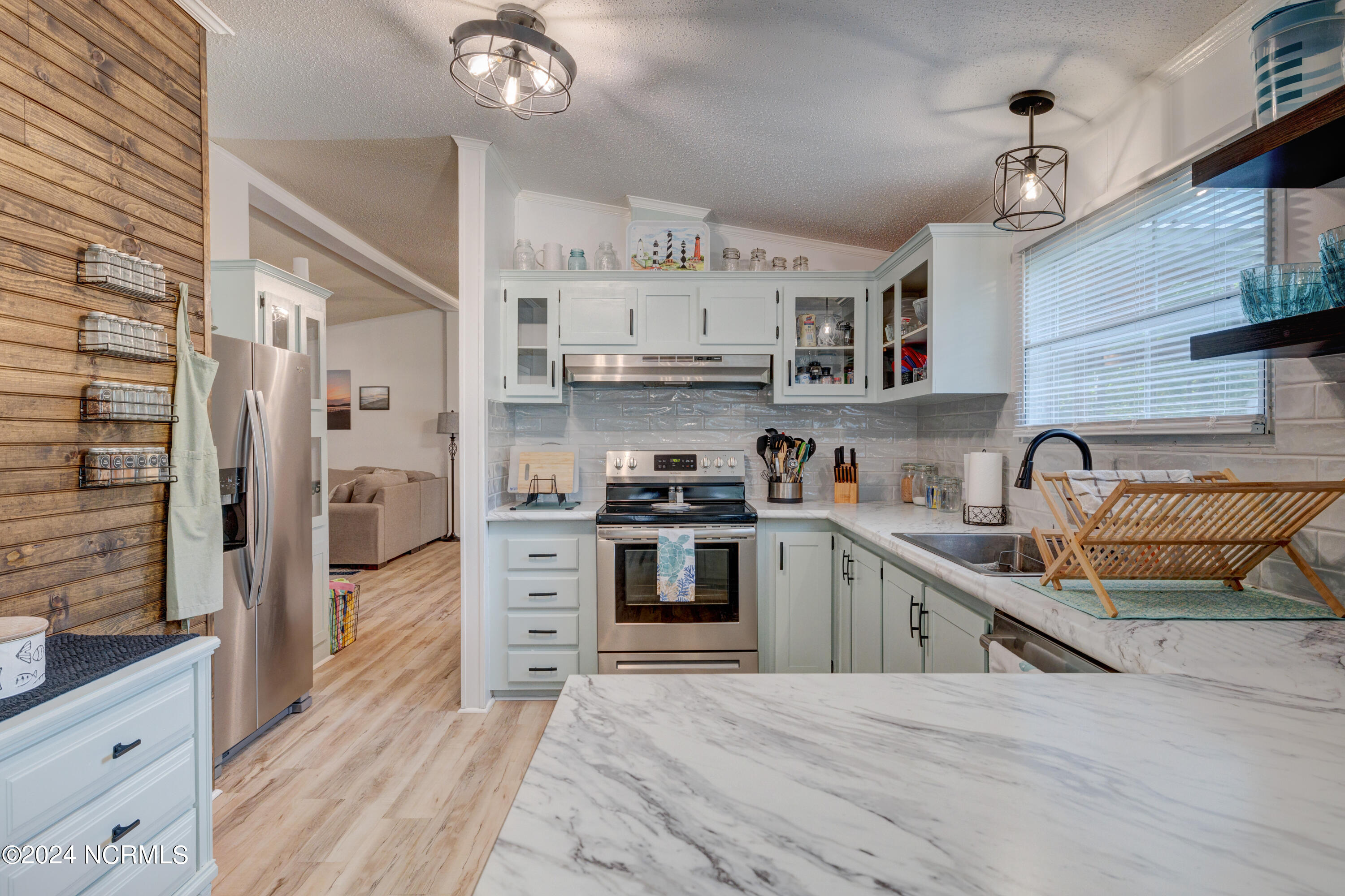 1474 Riverview Drive SW