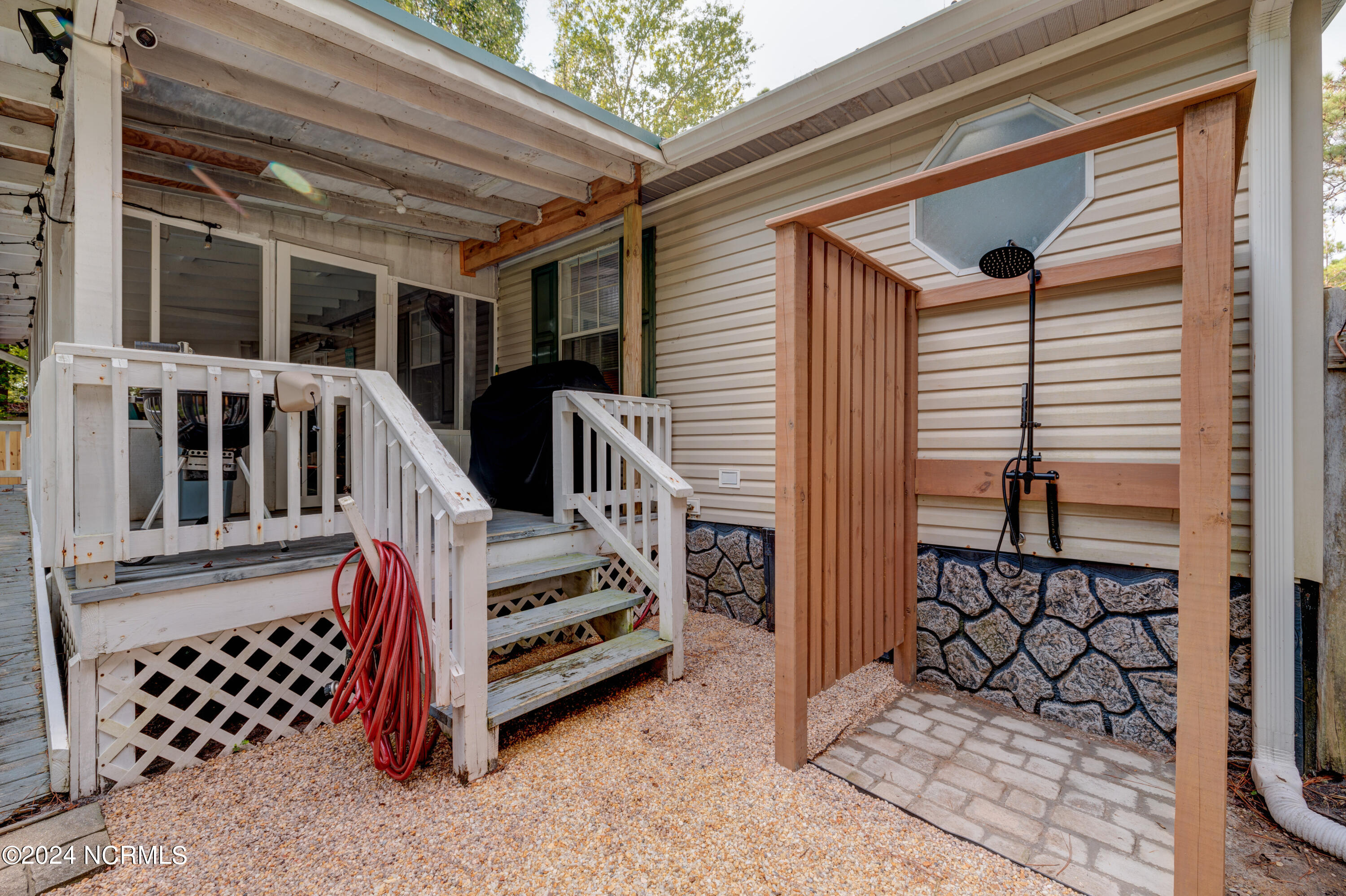 1474 Riverview Drive SW