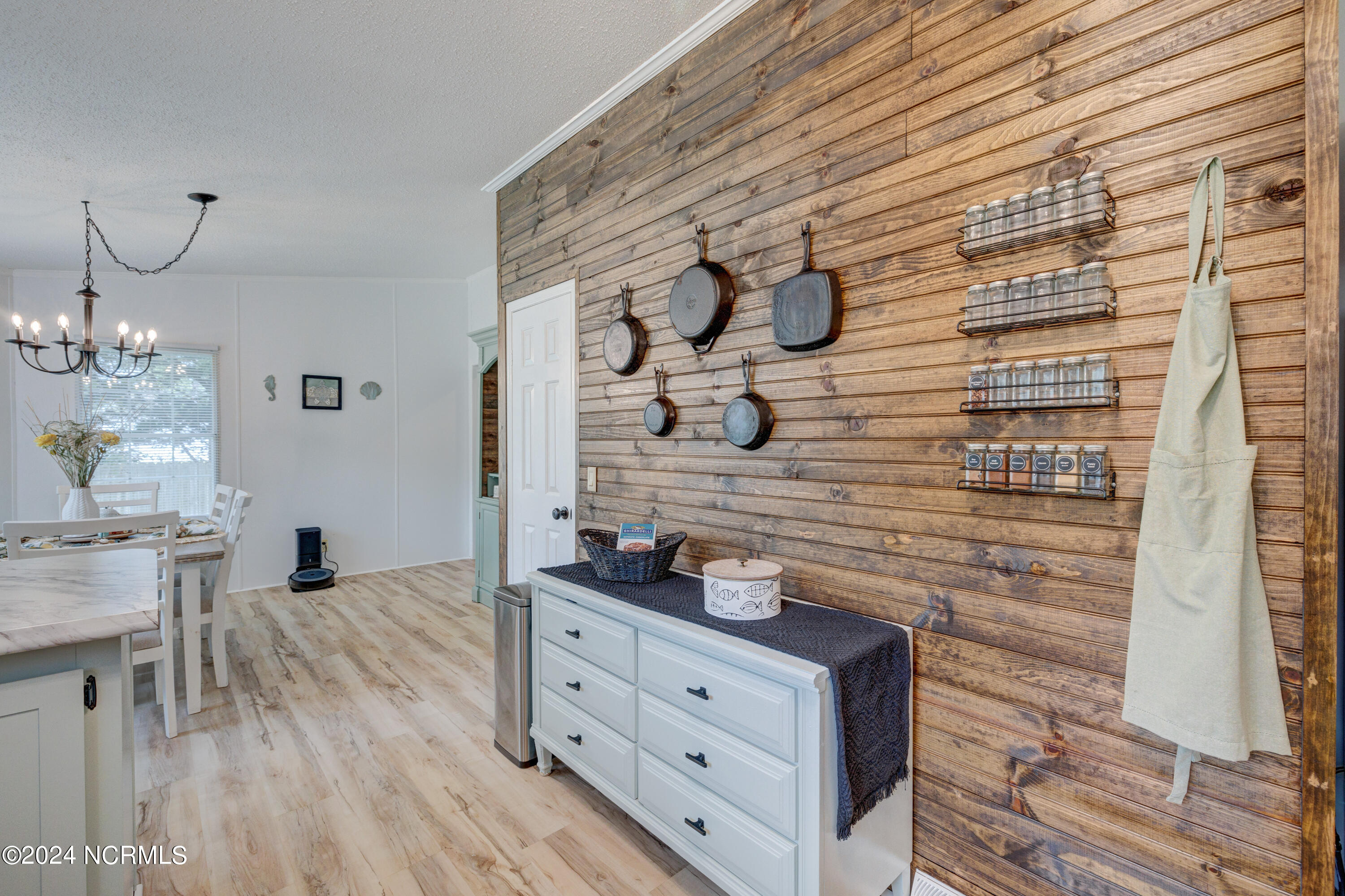 1474 Riverview Drive SW