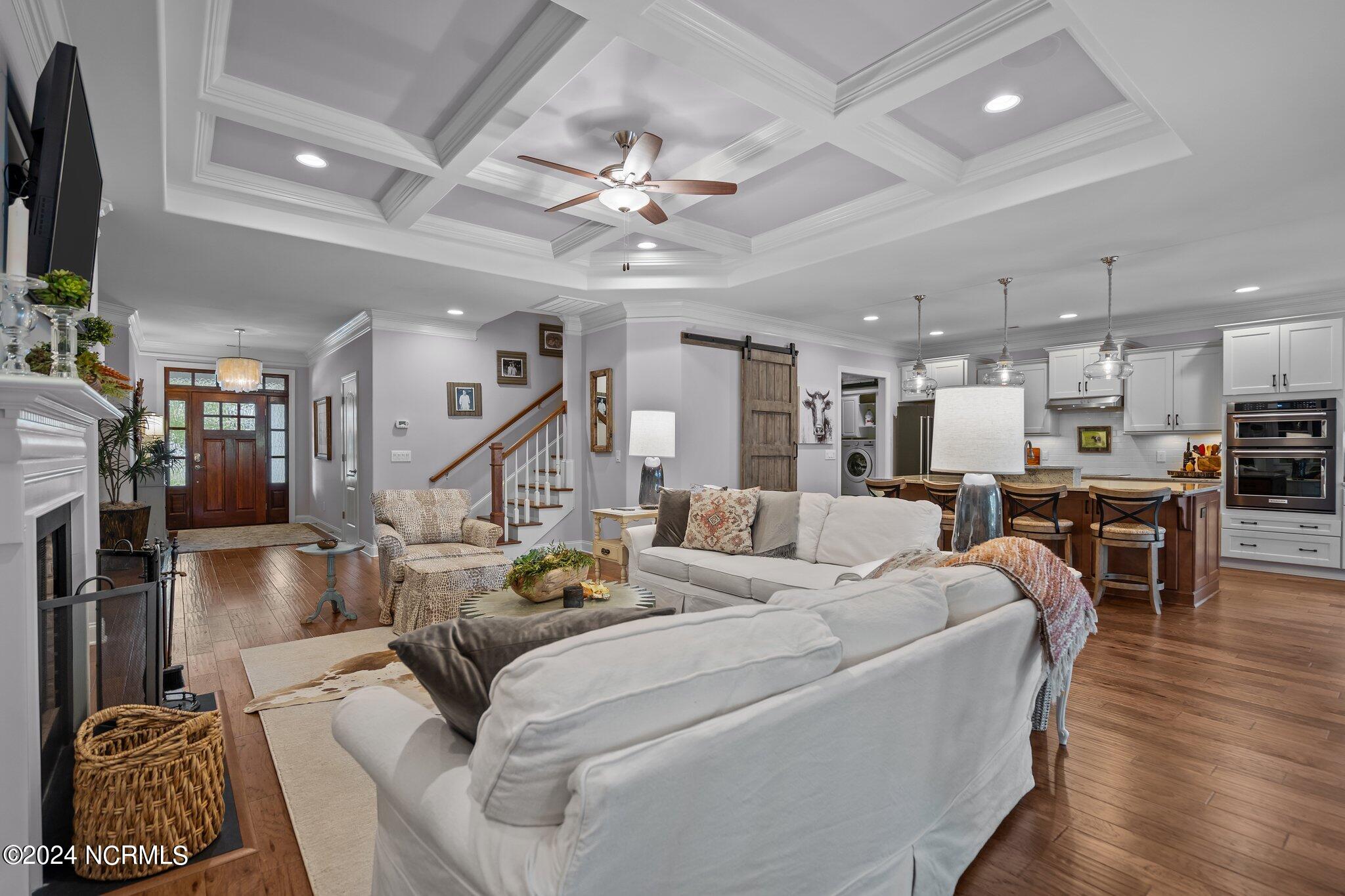 5317 Leisure Circle
