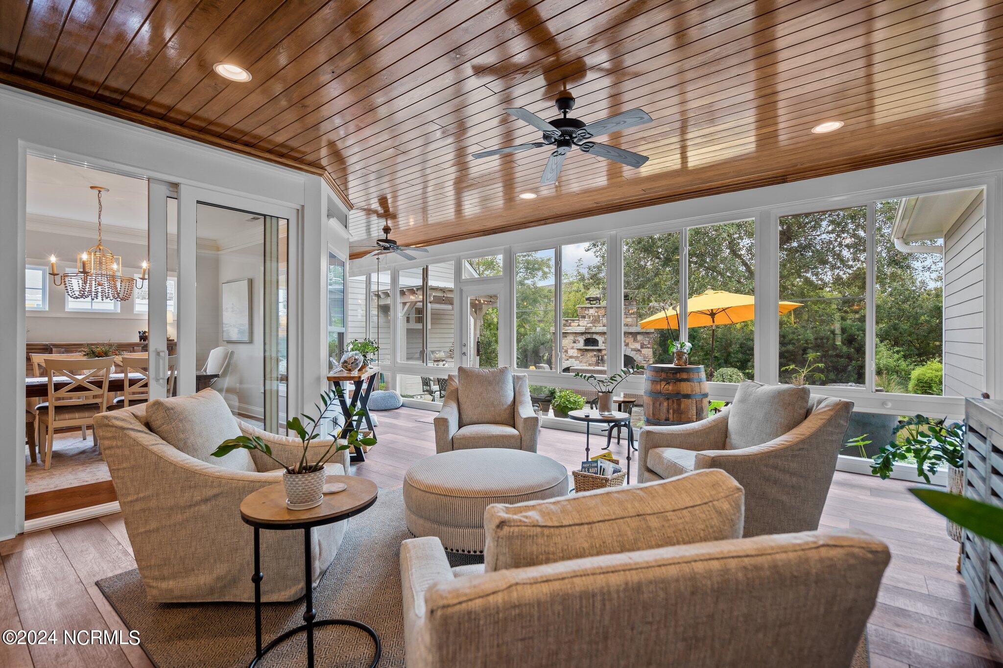 5317 Leisure Circle