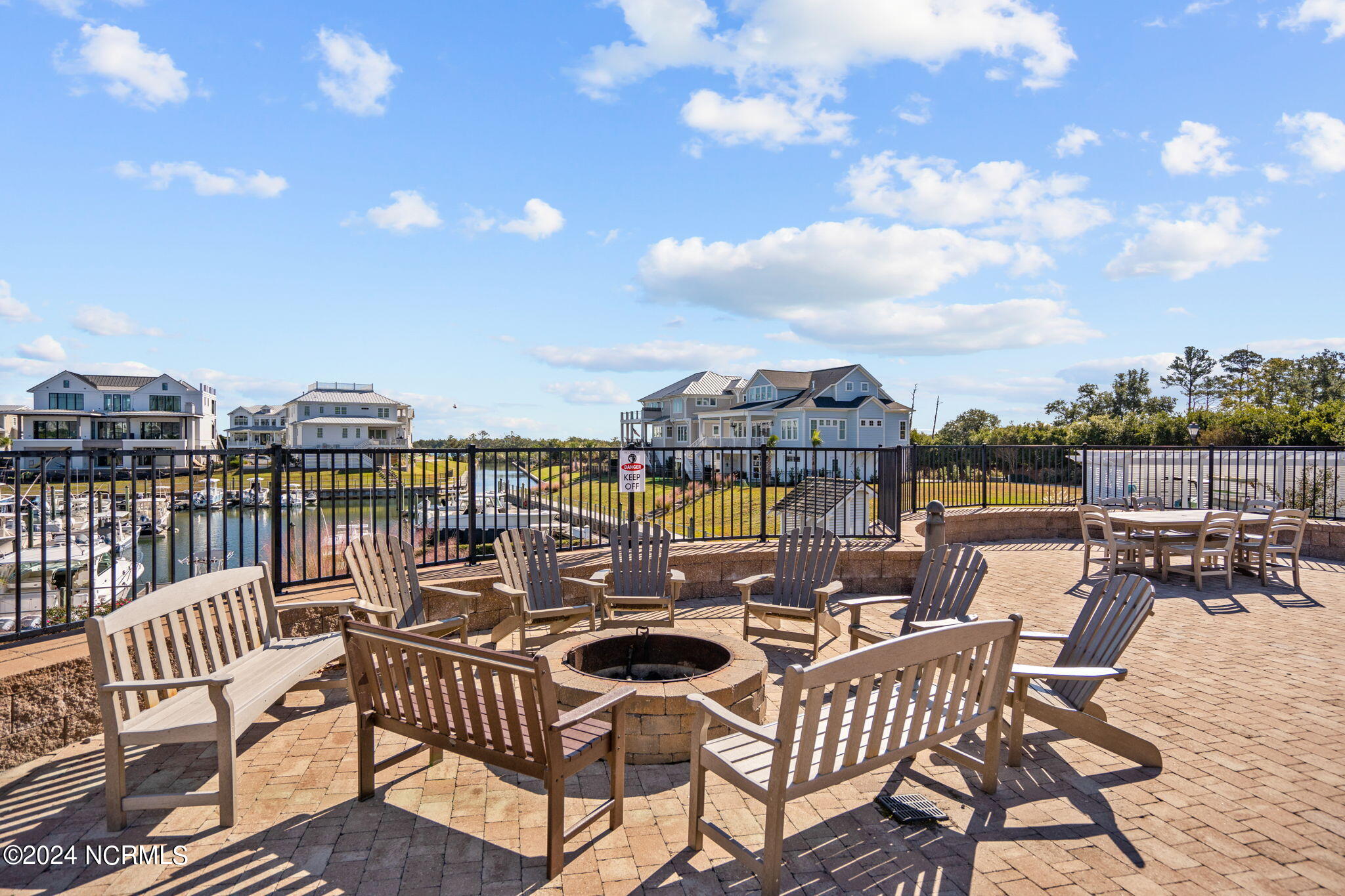 5317 Leisure Circle