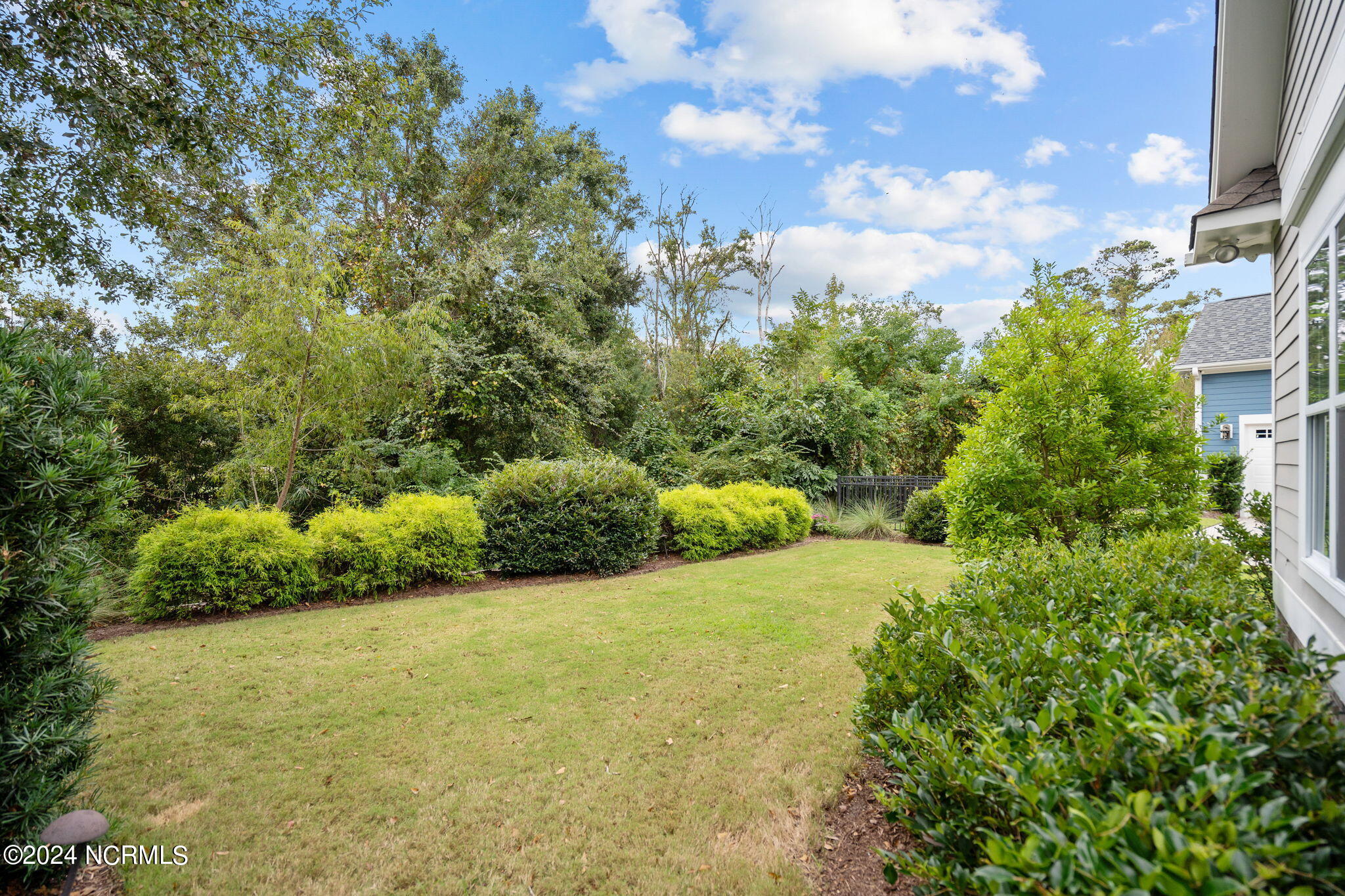 5317 Leisure Circle