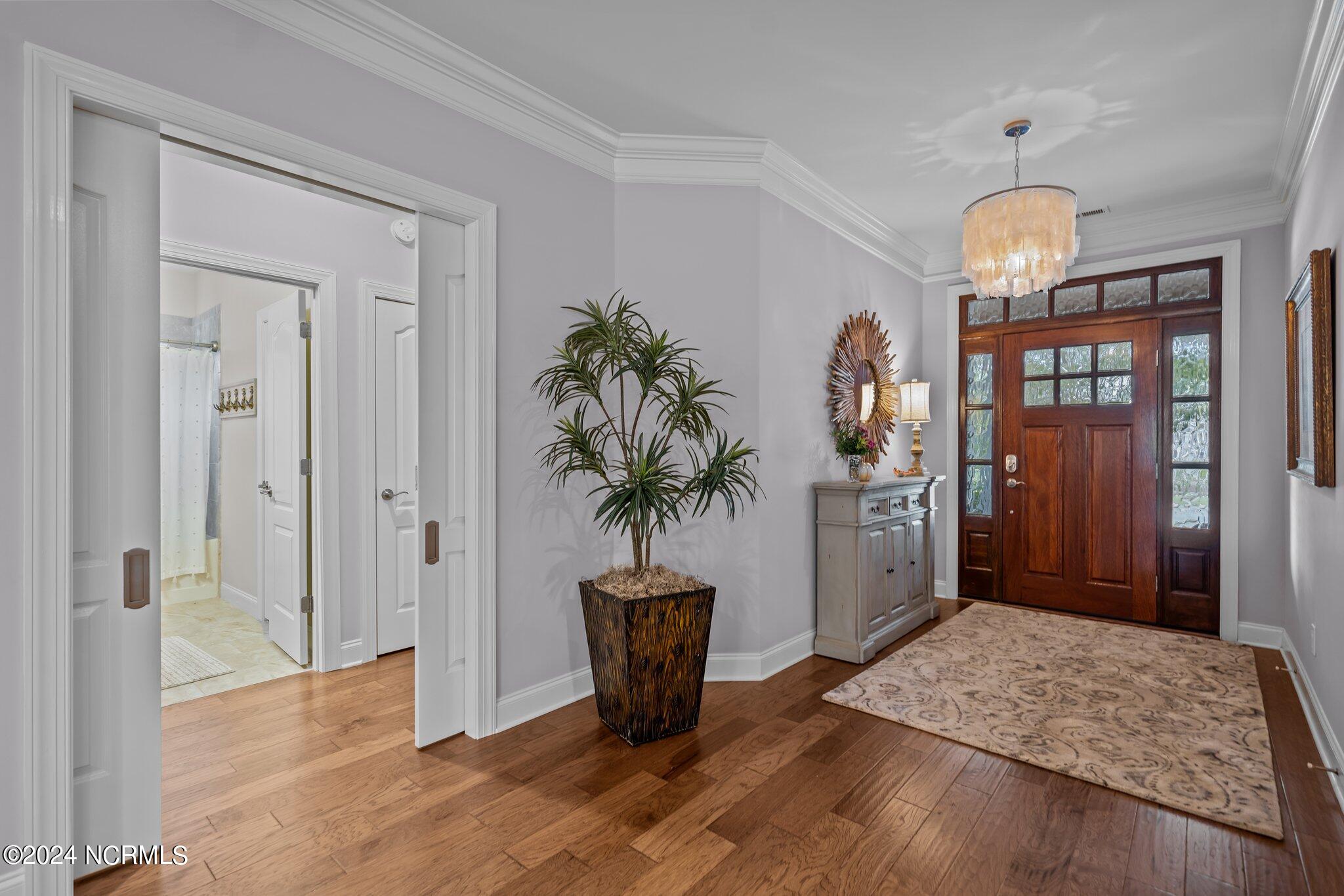 5317 Leisure Circle