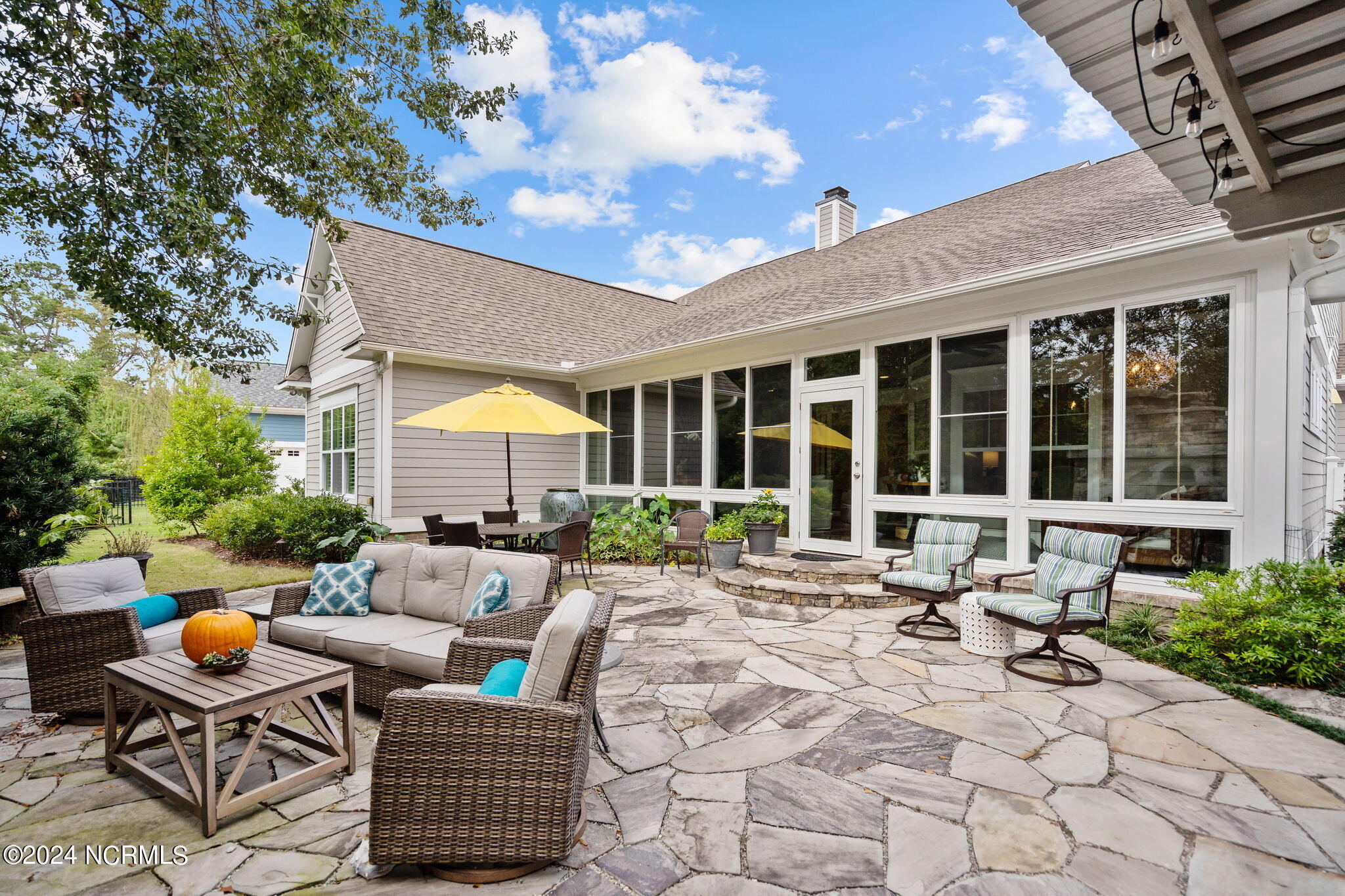 5317 Leisure Circle