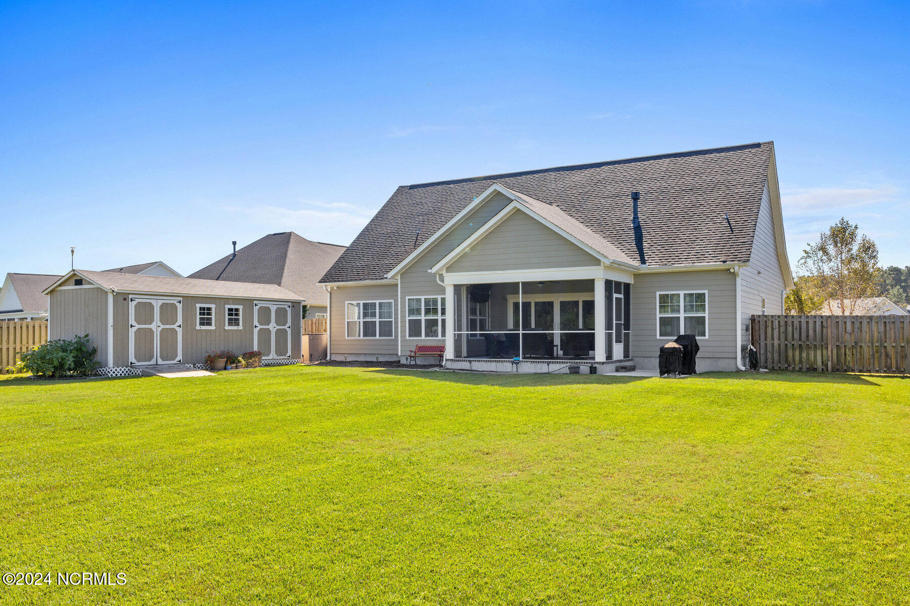 6756 Campbells Ridge Drive SE