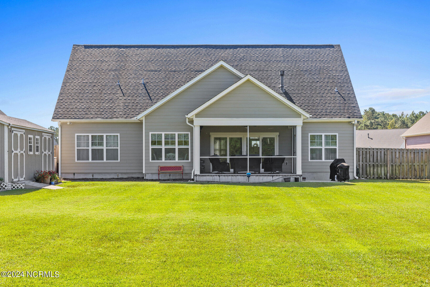 6756 Campbells Ridge Drive SE