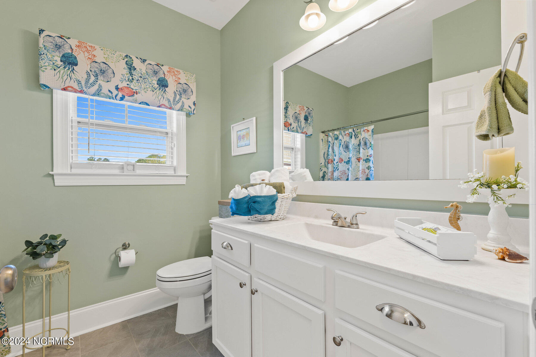 6756 Campbells Ridge Drive SE