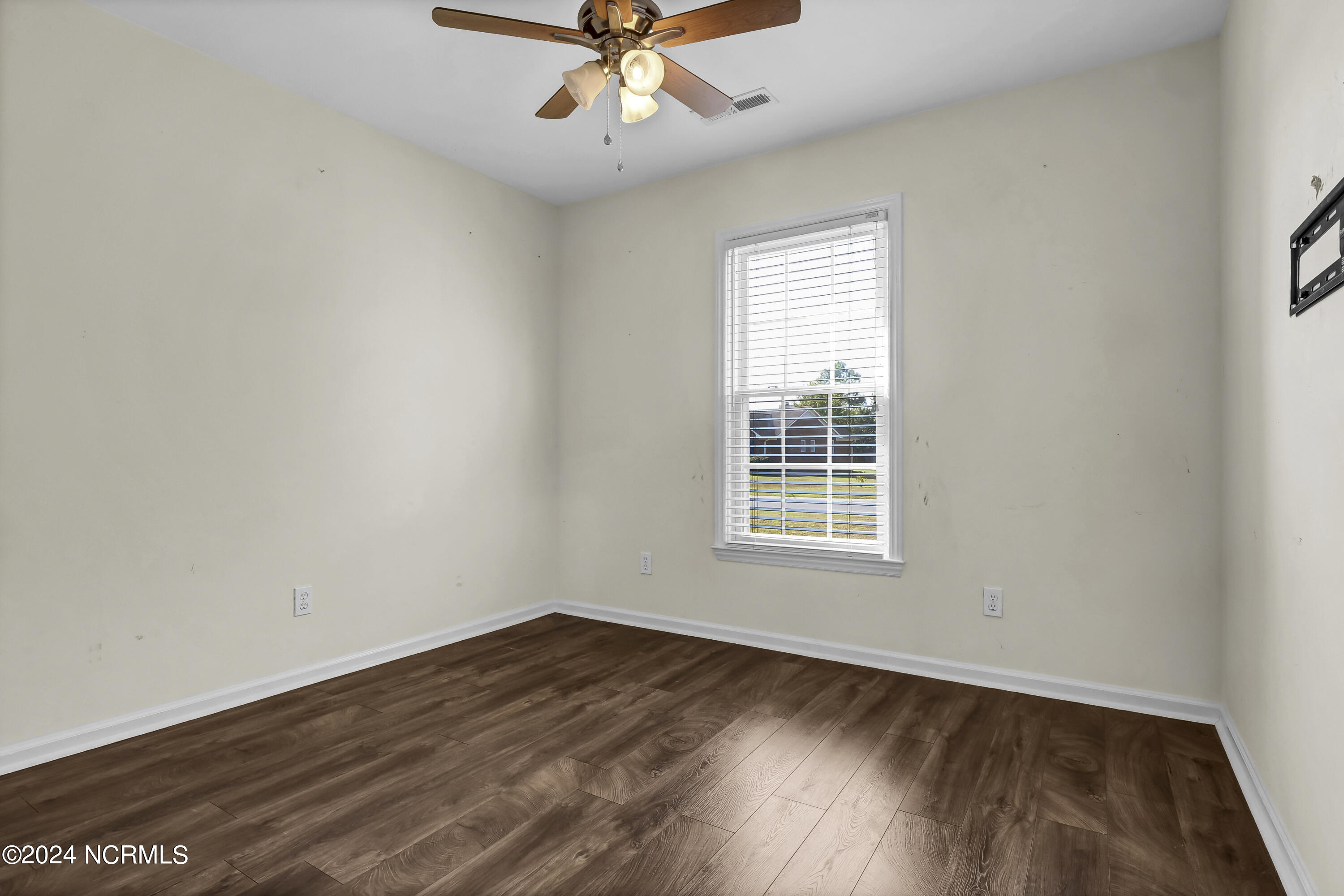 212 Gun Raven Lane