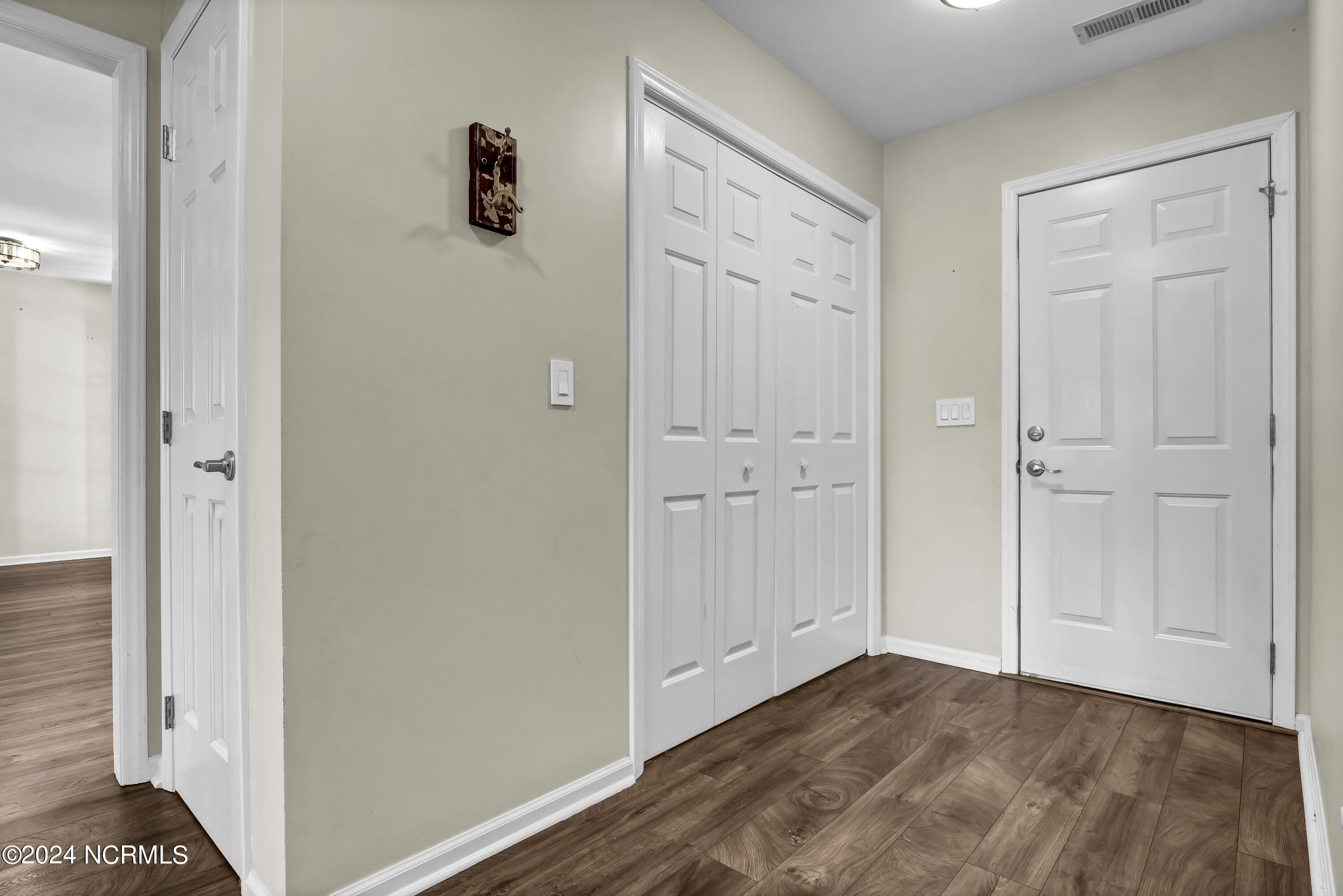 212 Gun Raven Lane