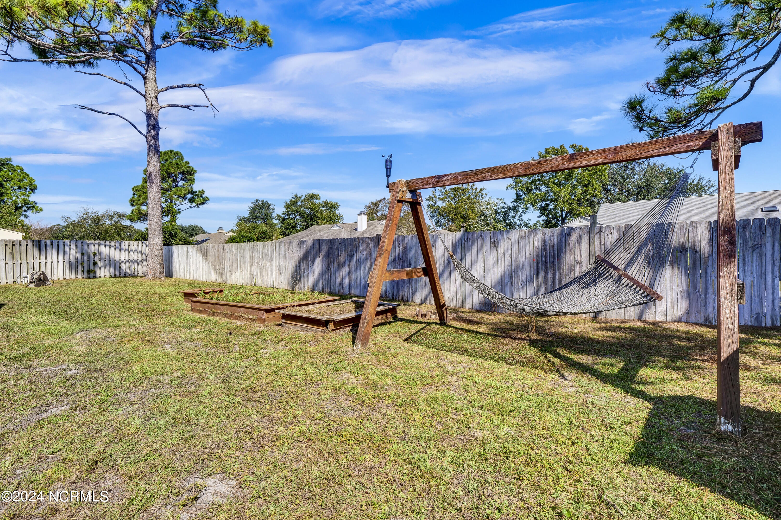 212 Gun Raven Lane