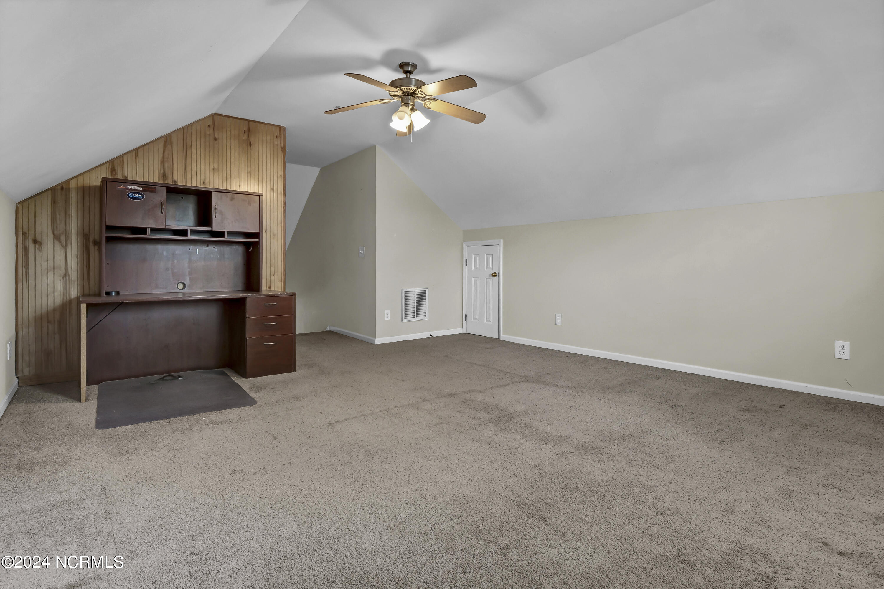 212 Gun Raven Lane