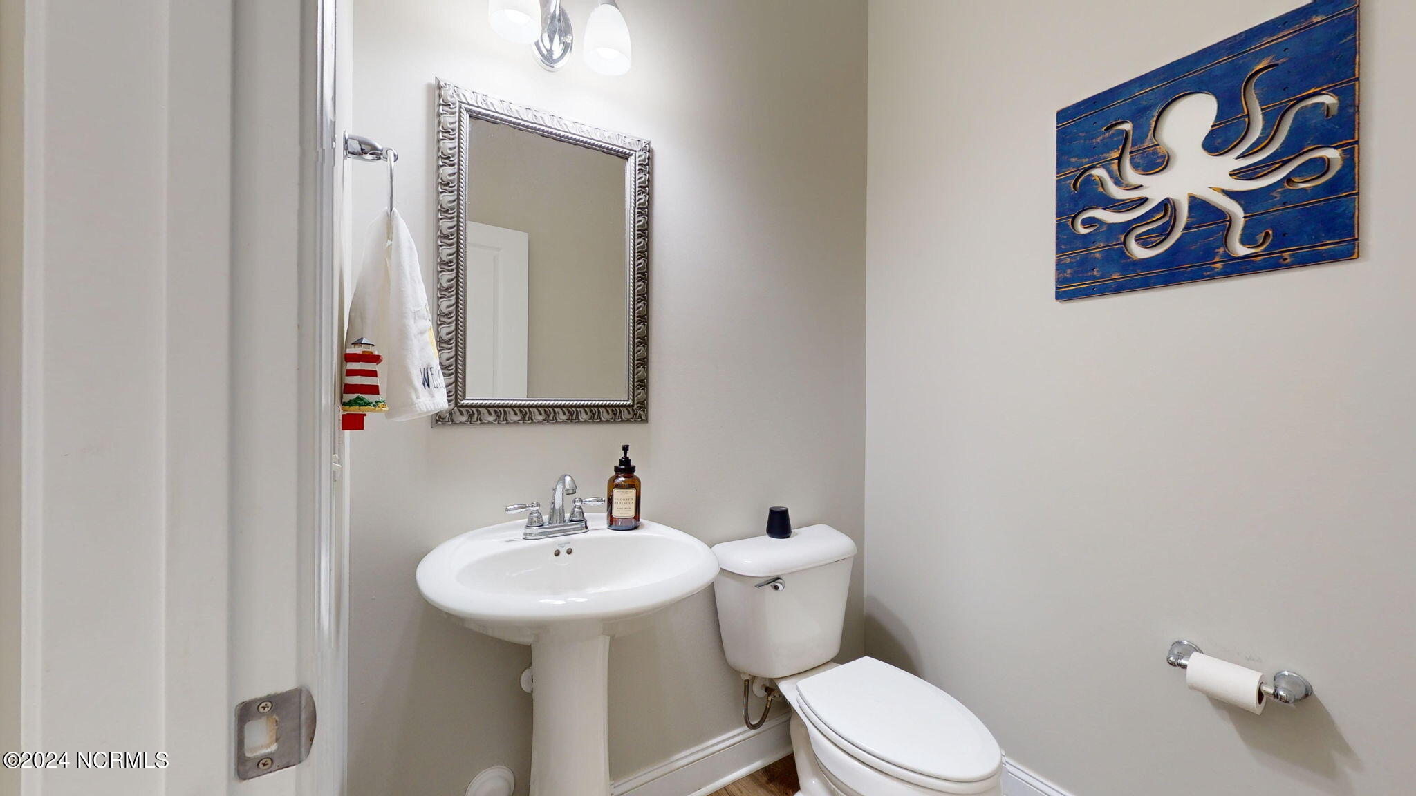 1113 Lt Congleton Road