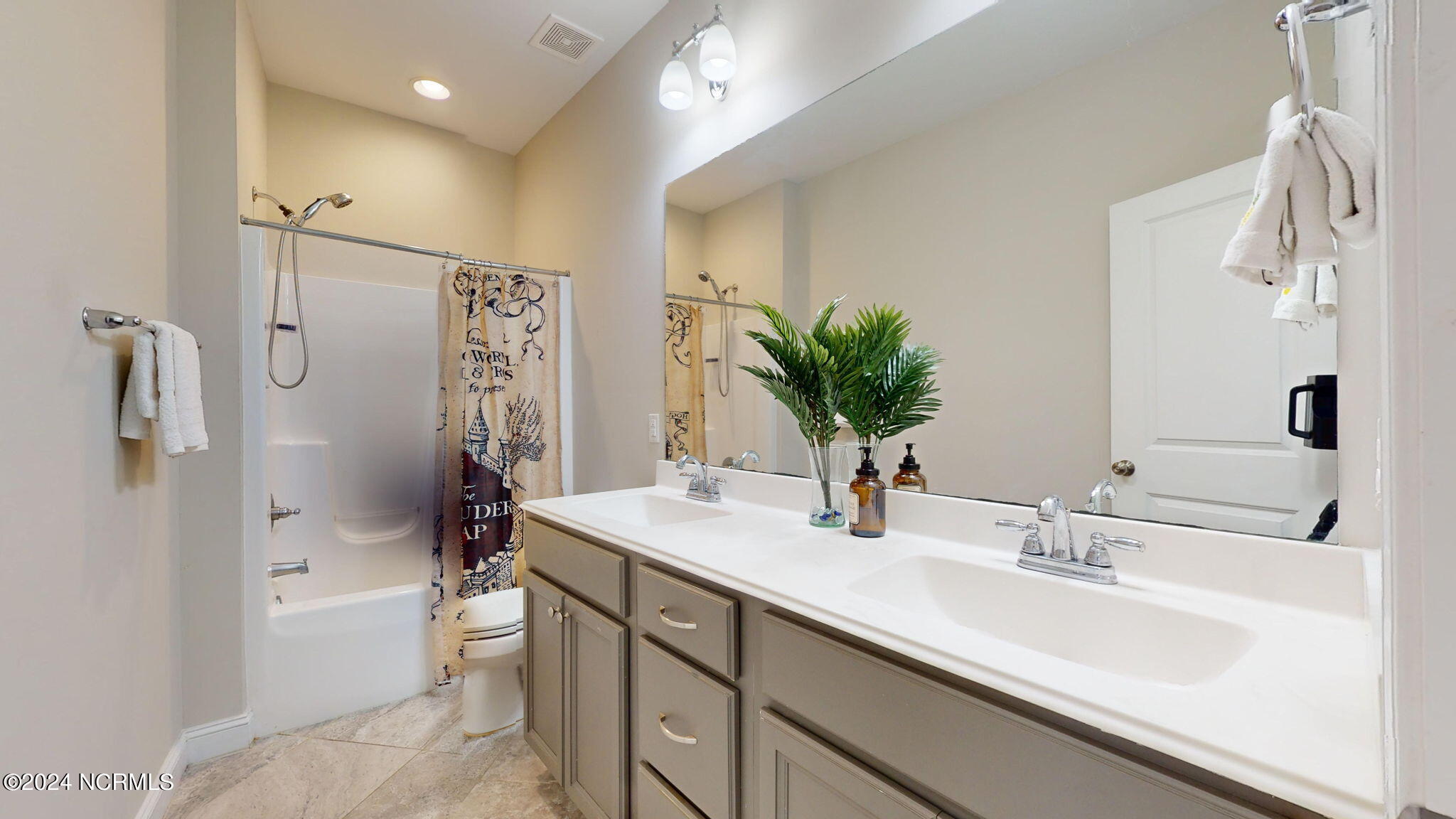 1113 Lt Congleton Road