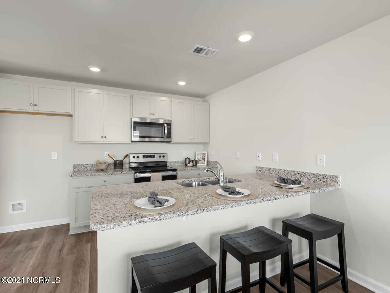 3206 Lobelia Lane 606