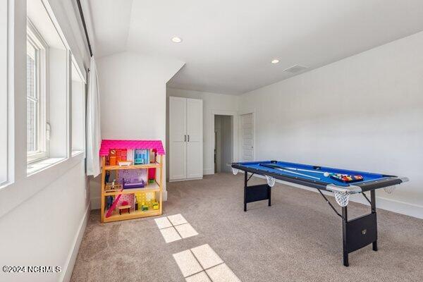 122 W Colonnade Drive