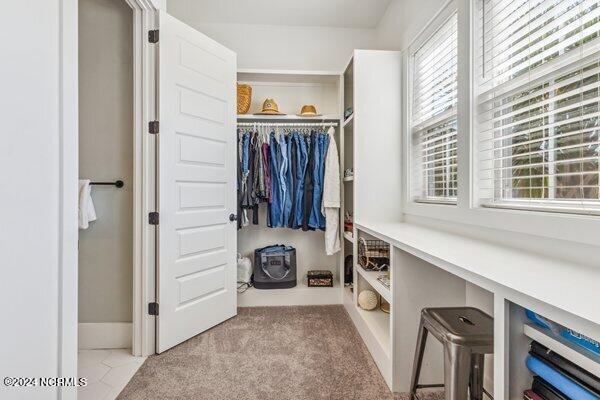 122 W Colonnade Drive