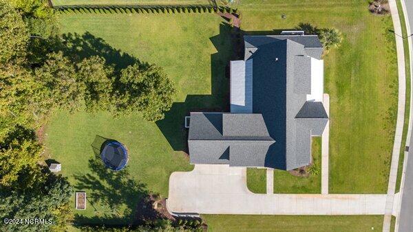 122 W Colonnade Drive