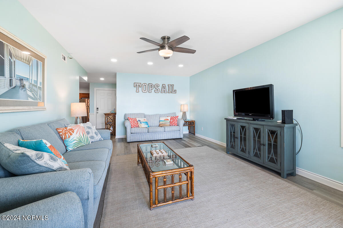 1896 New River Inlet Road, Unit 1213