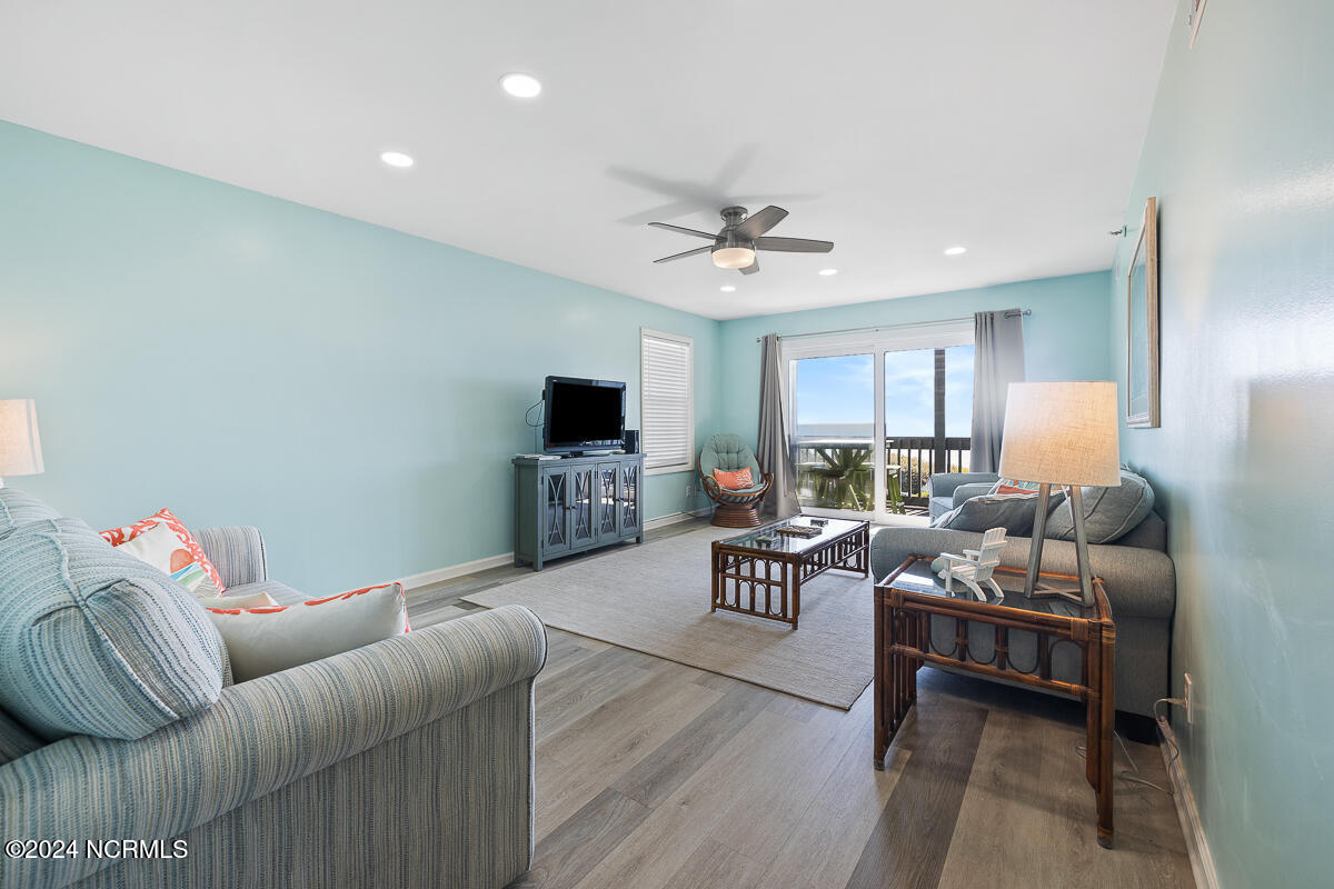 1896 New River Inlet Road, Unit 1213