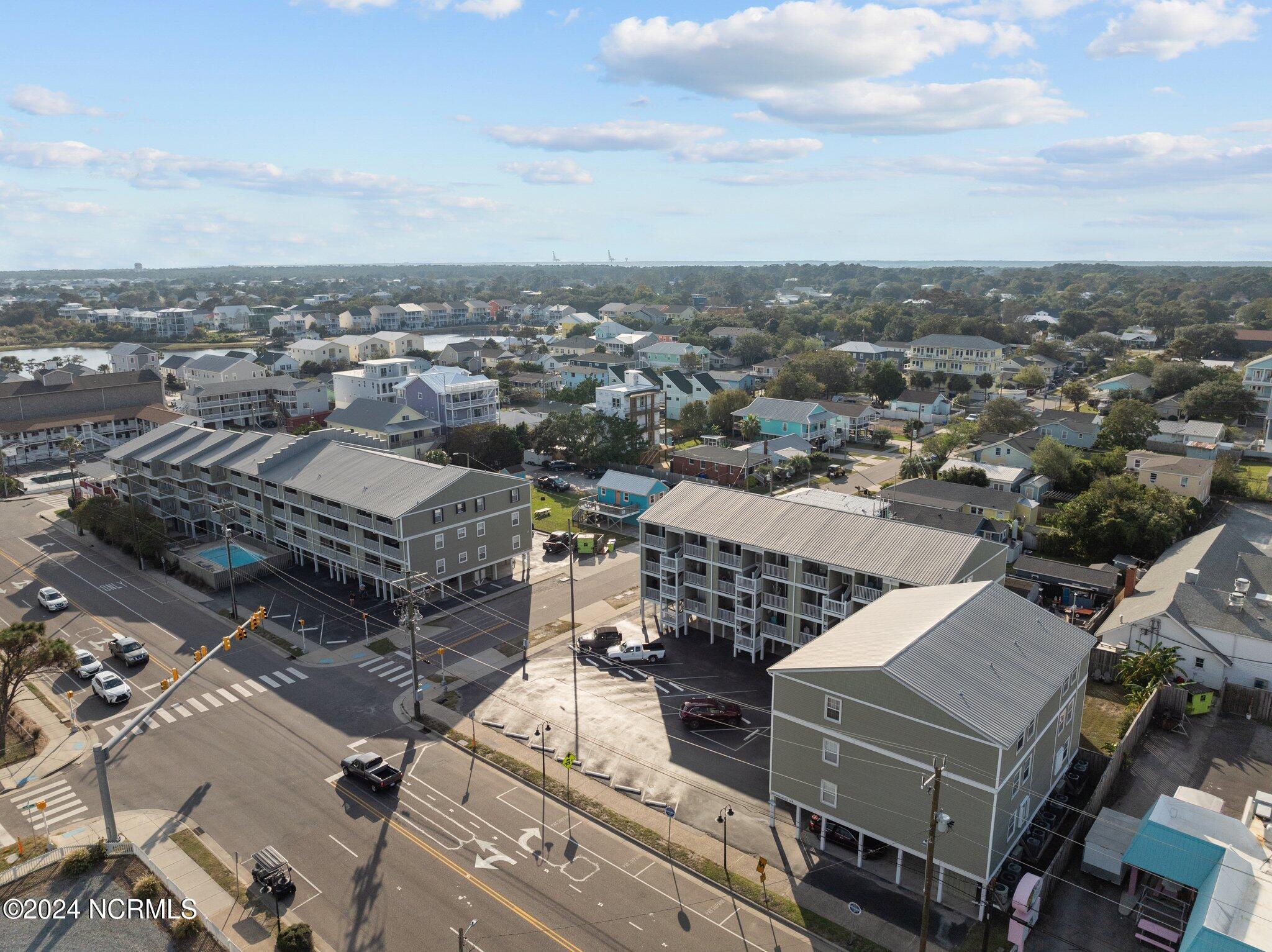 108 Lake Park Boulevard S, Unit 304