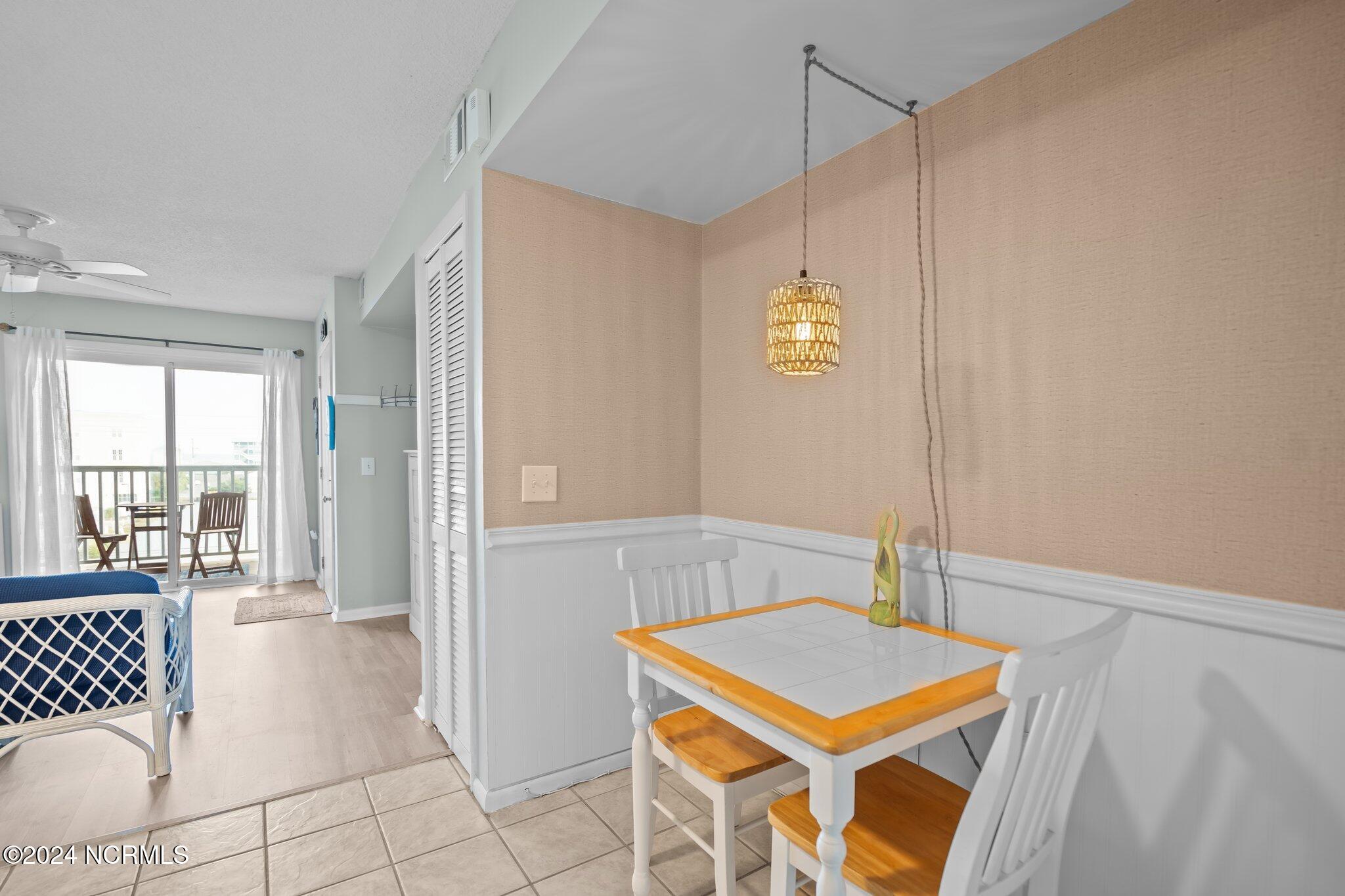 108 Lake Park Boulevard S, Unit 304