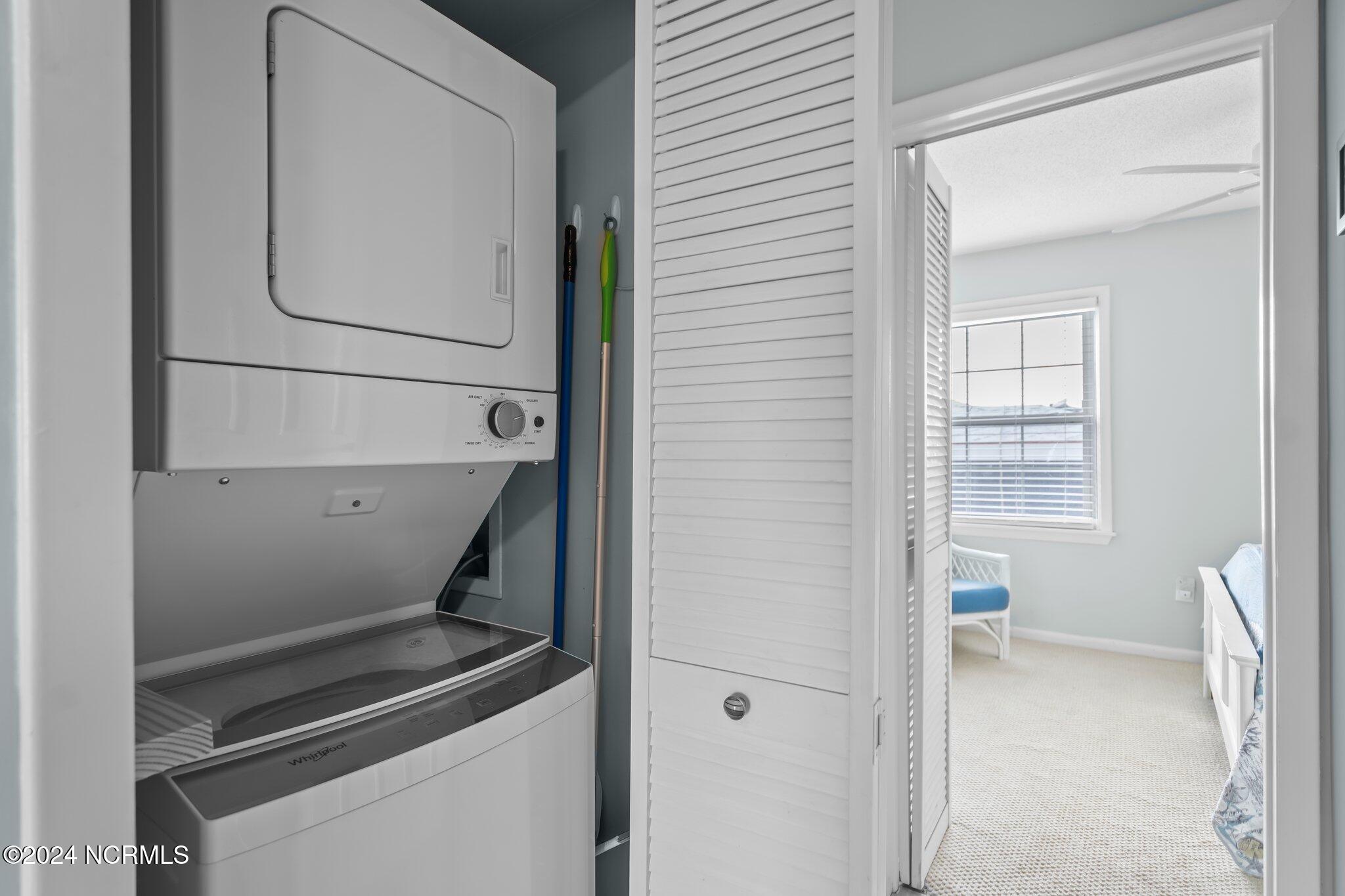 108 Lake Park Boulevard S, Unit 304