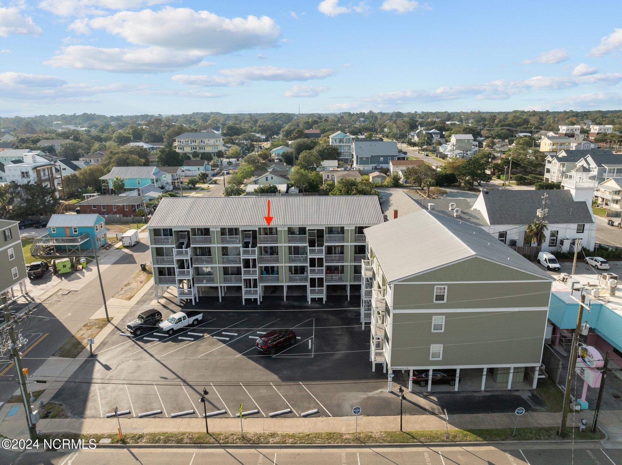 108 Lake Park Boulevard S, Unit 304