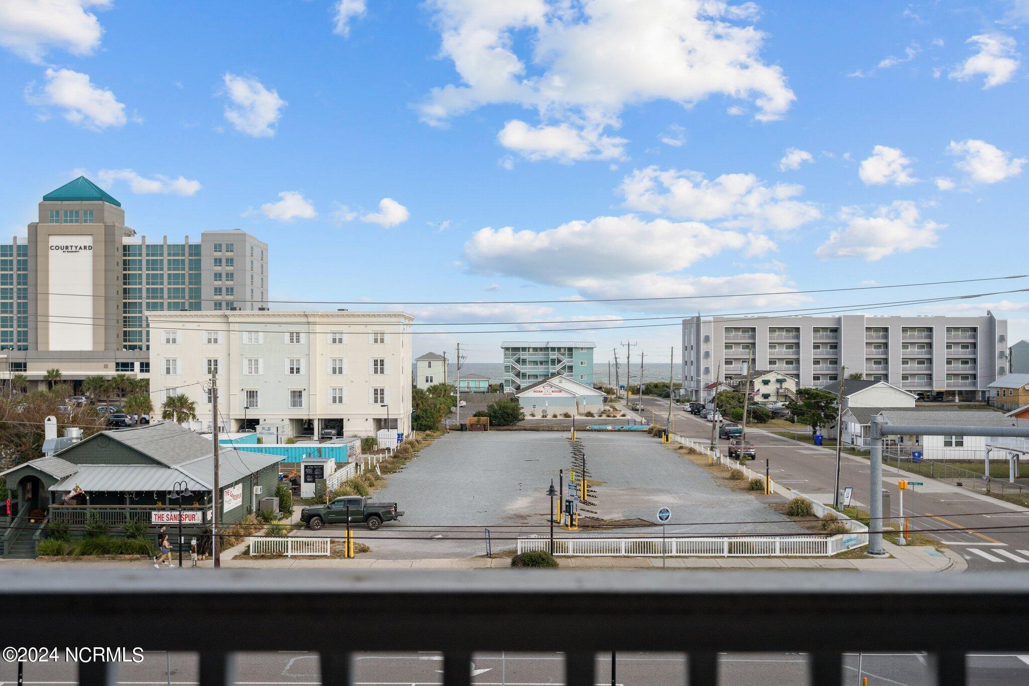 108 Lake Park Boulevard S, Unit 304