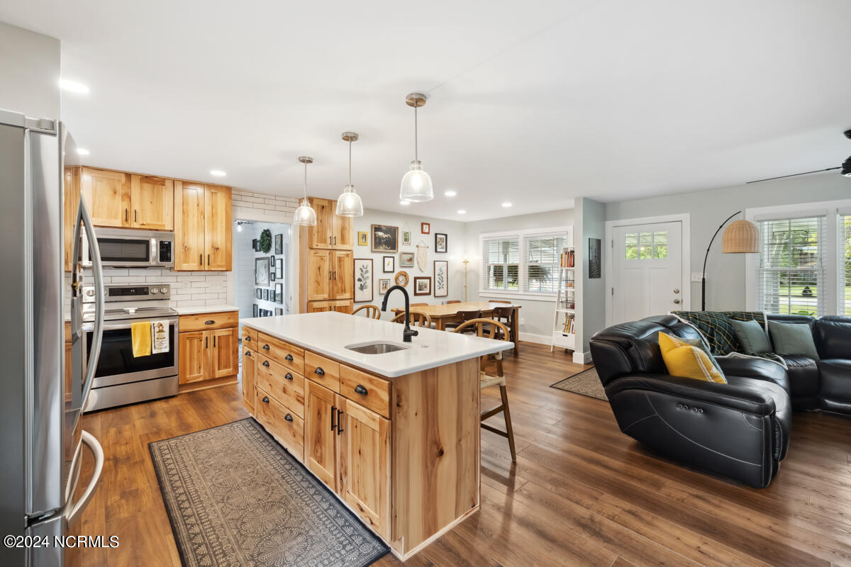 136 Shorewood Hills Drive