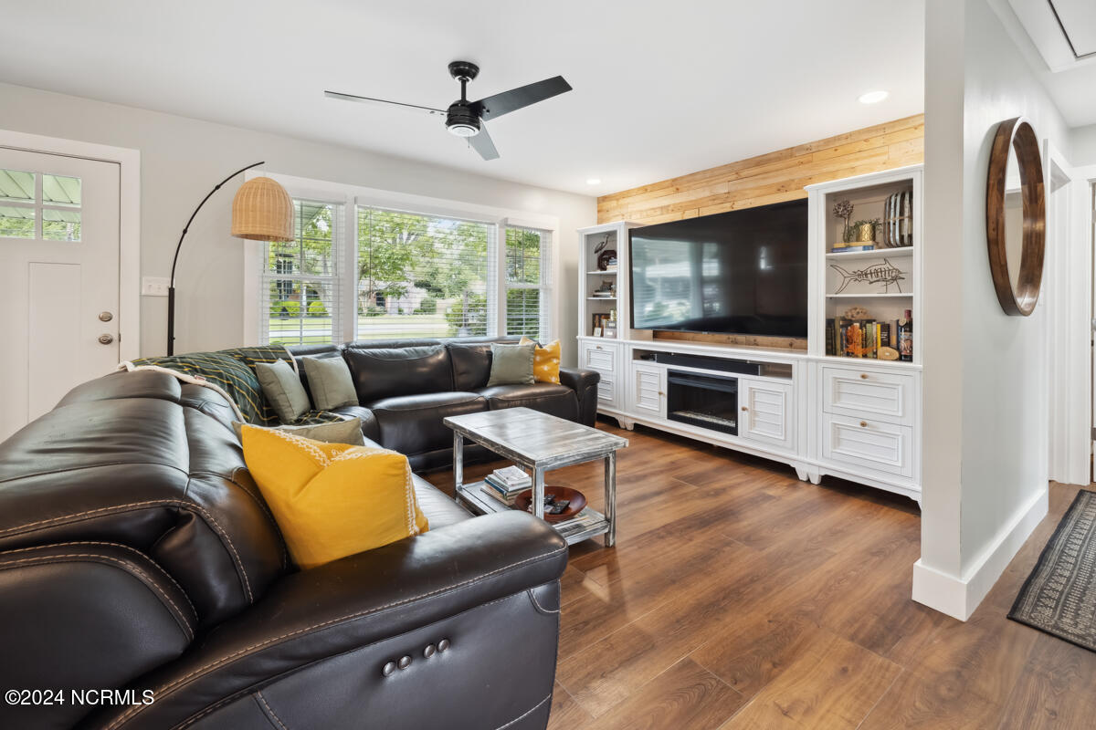 136 Shorewood Hills Drive