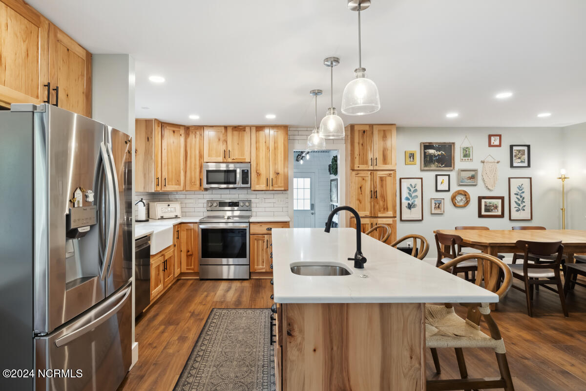 136 Shorewood Hills Drive