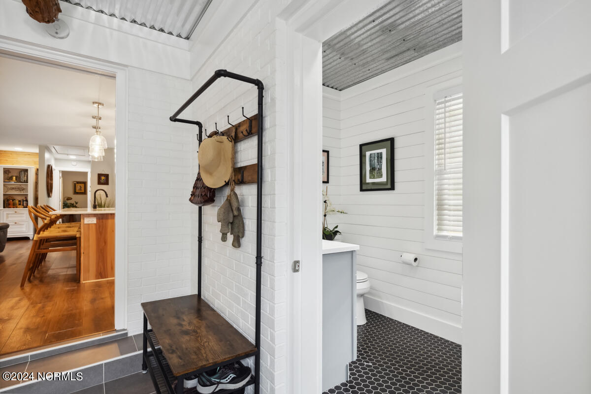 136 Shorewood Hills Drive