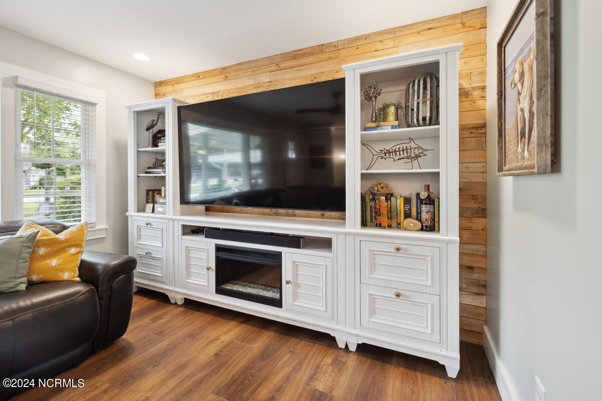 136 Shorewood Hills Drive