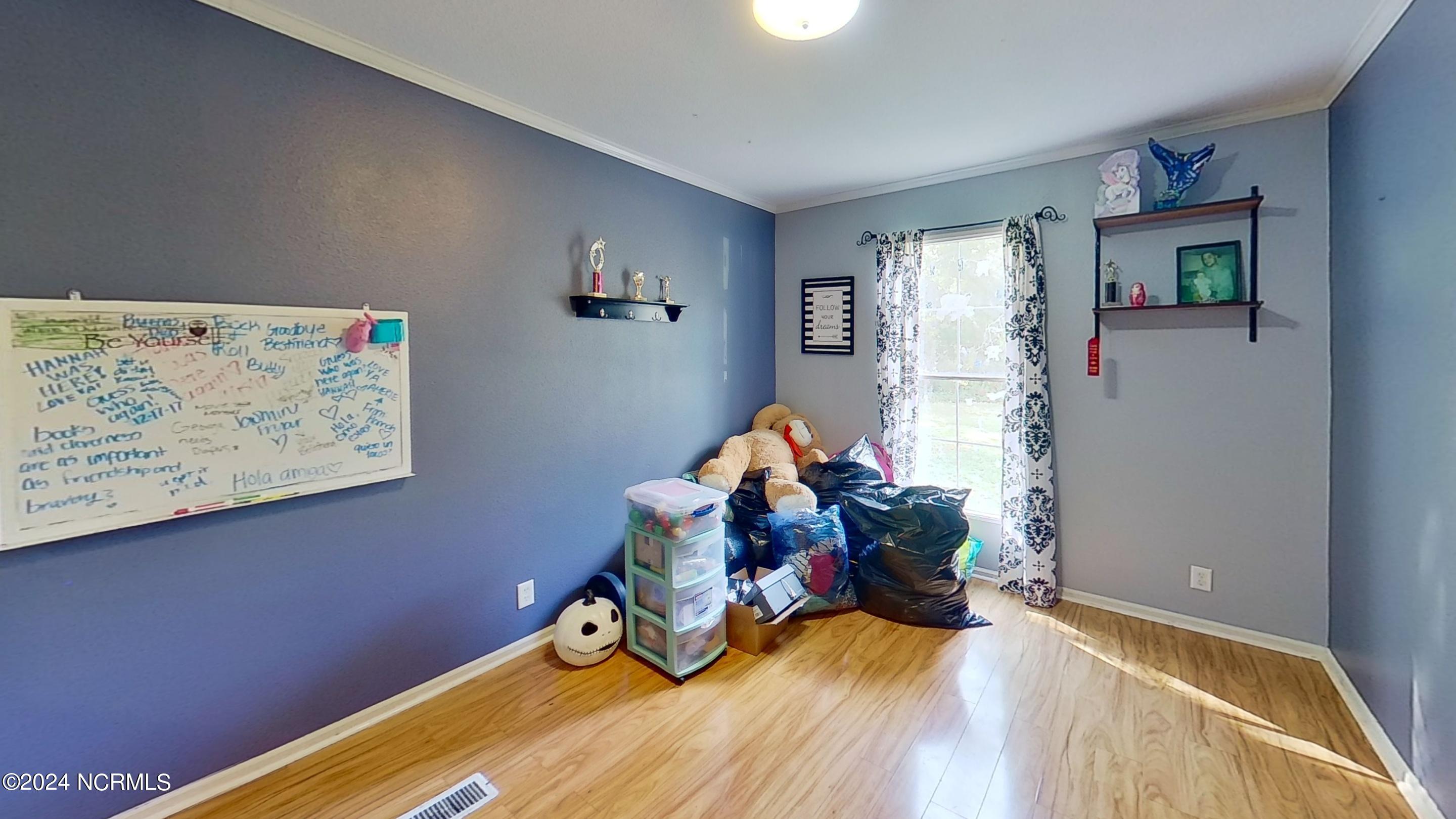 4829 Grinders Way NE