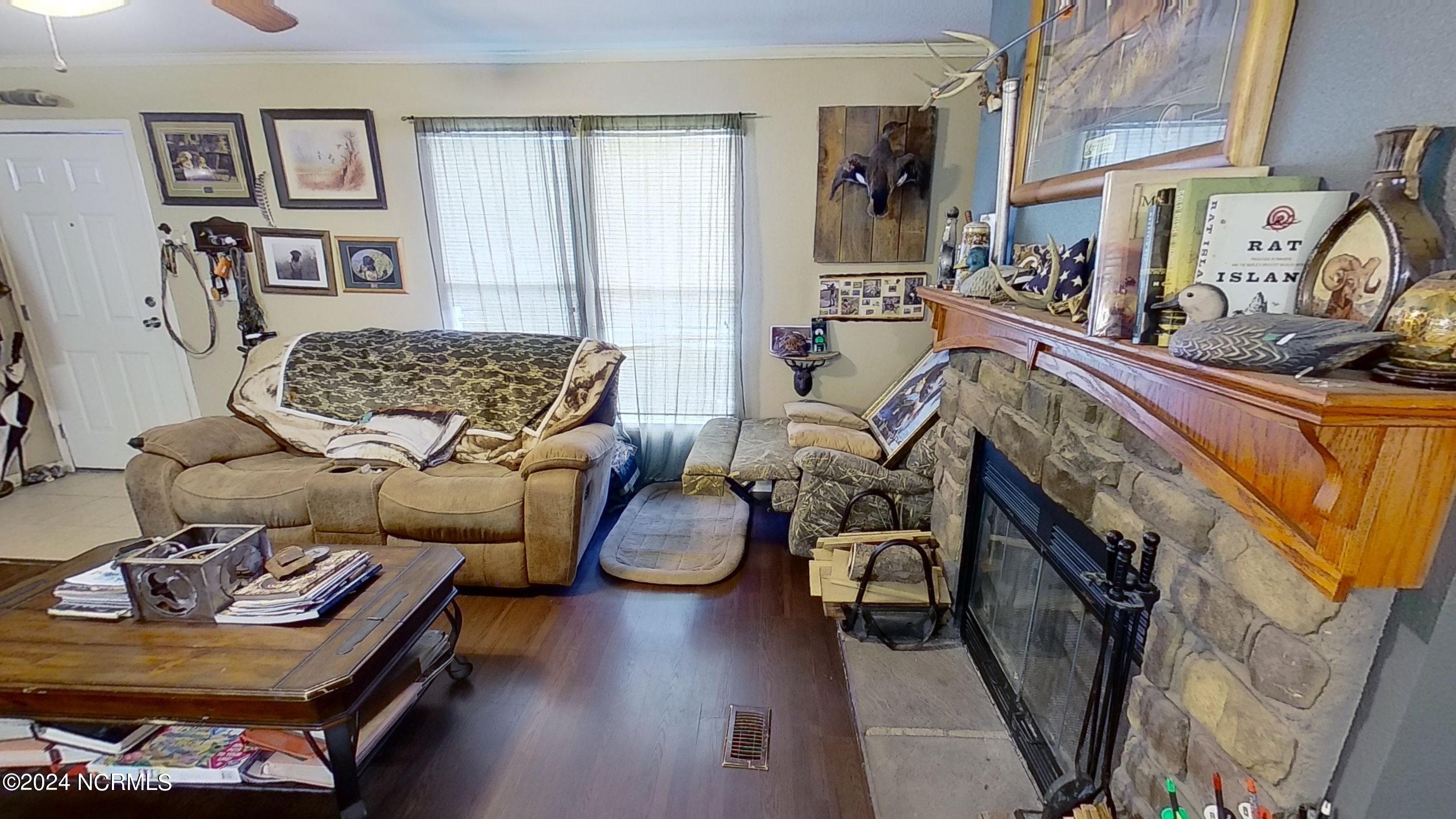 4829 Grinders Way NE