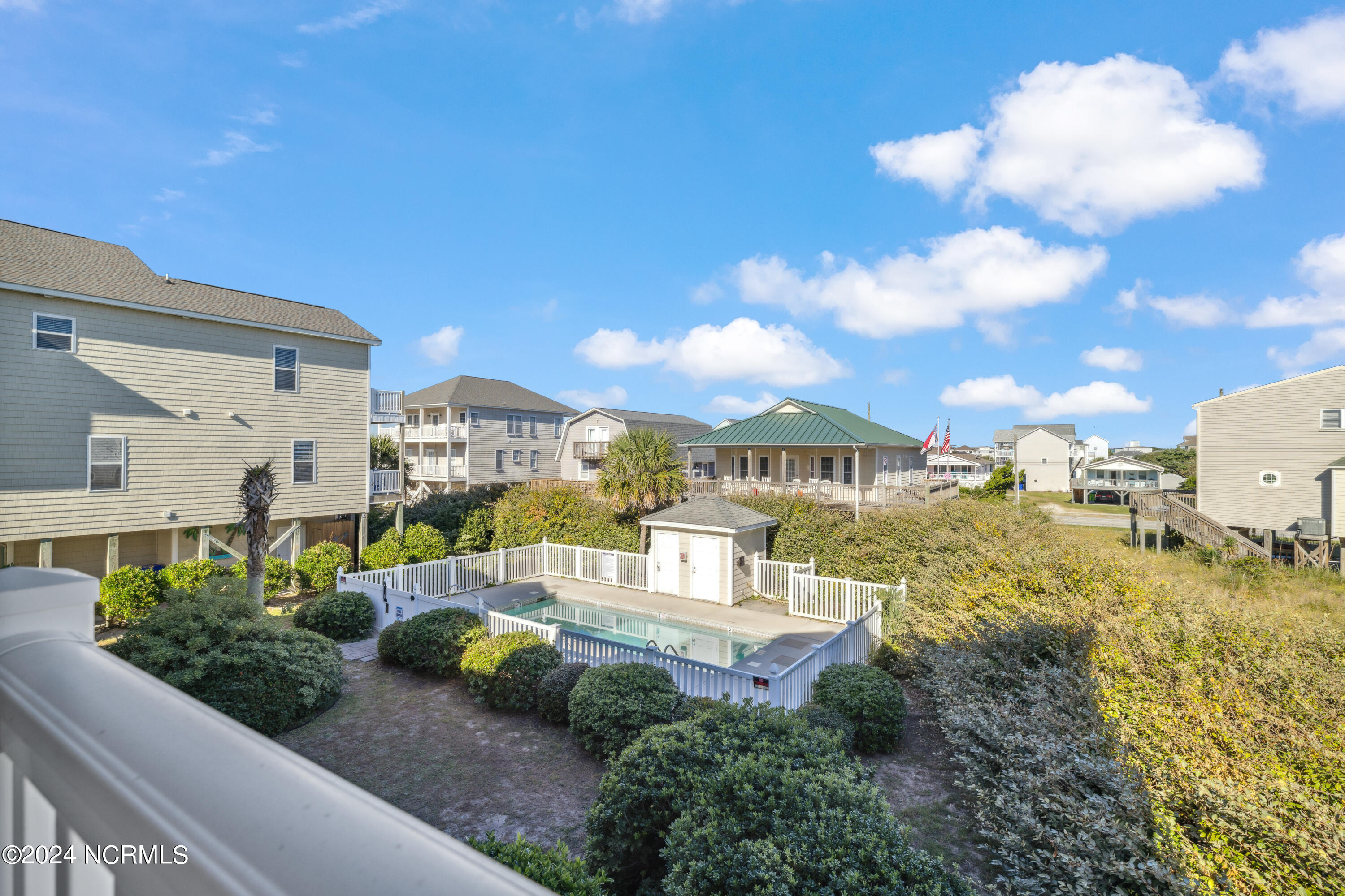 2017 N Shore Drive, B