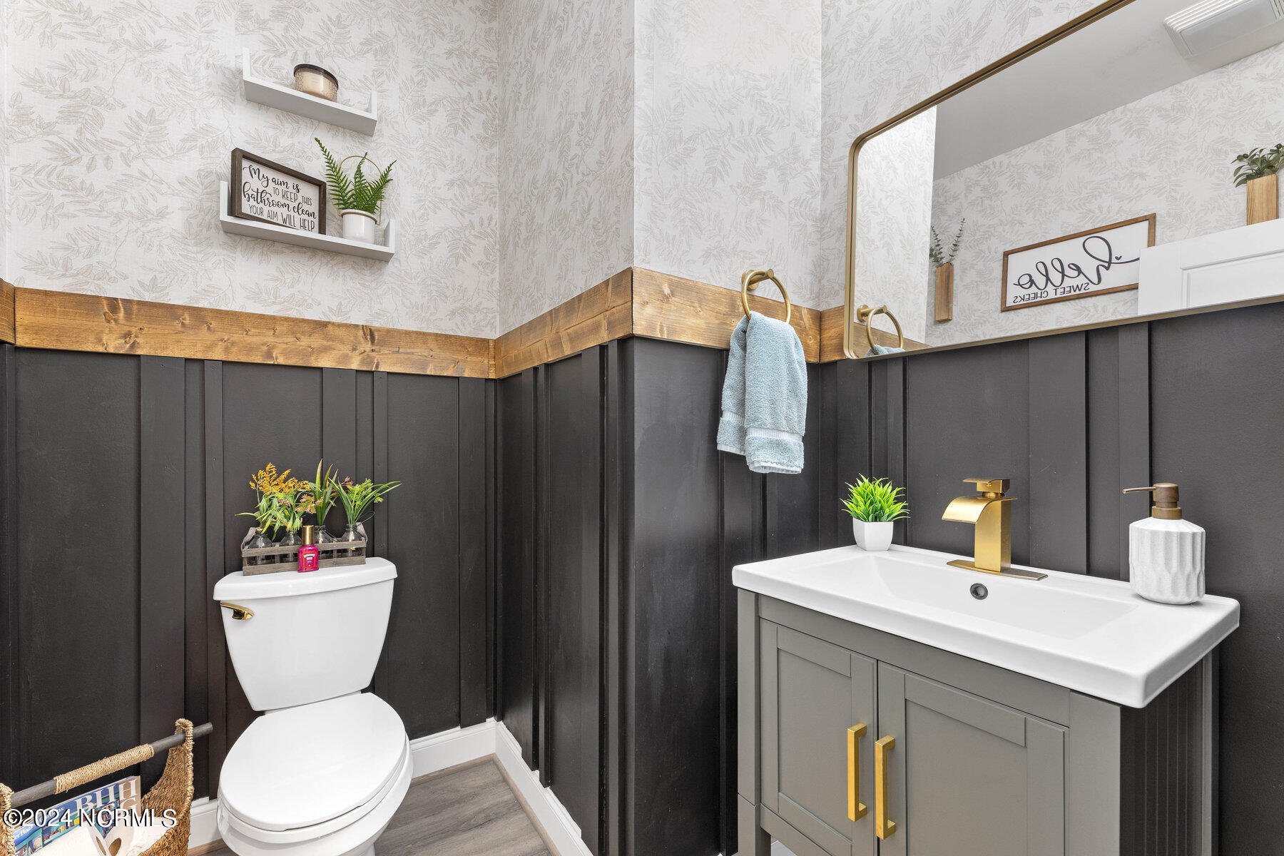 31 E Shooting Star Lane