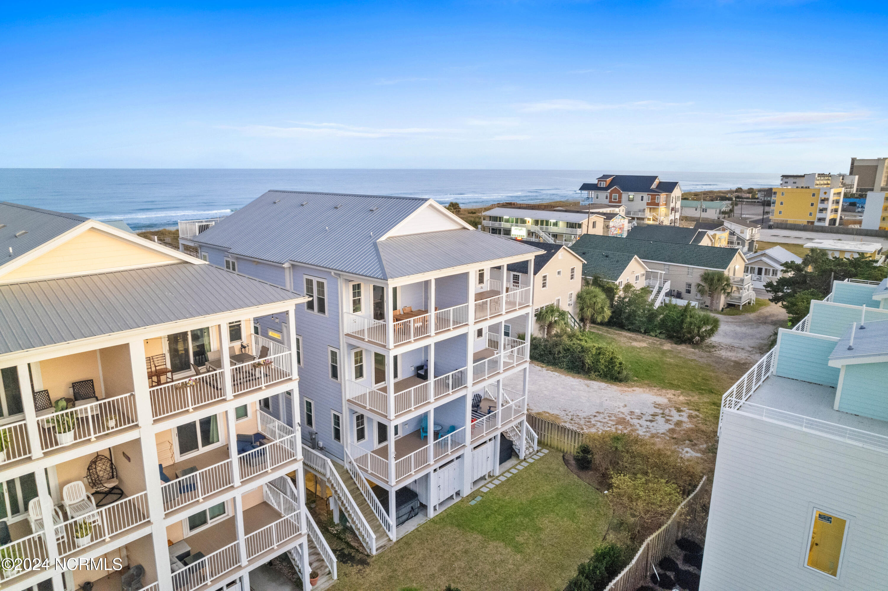 409 Carolina Beach Avenue N 2