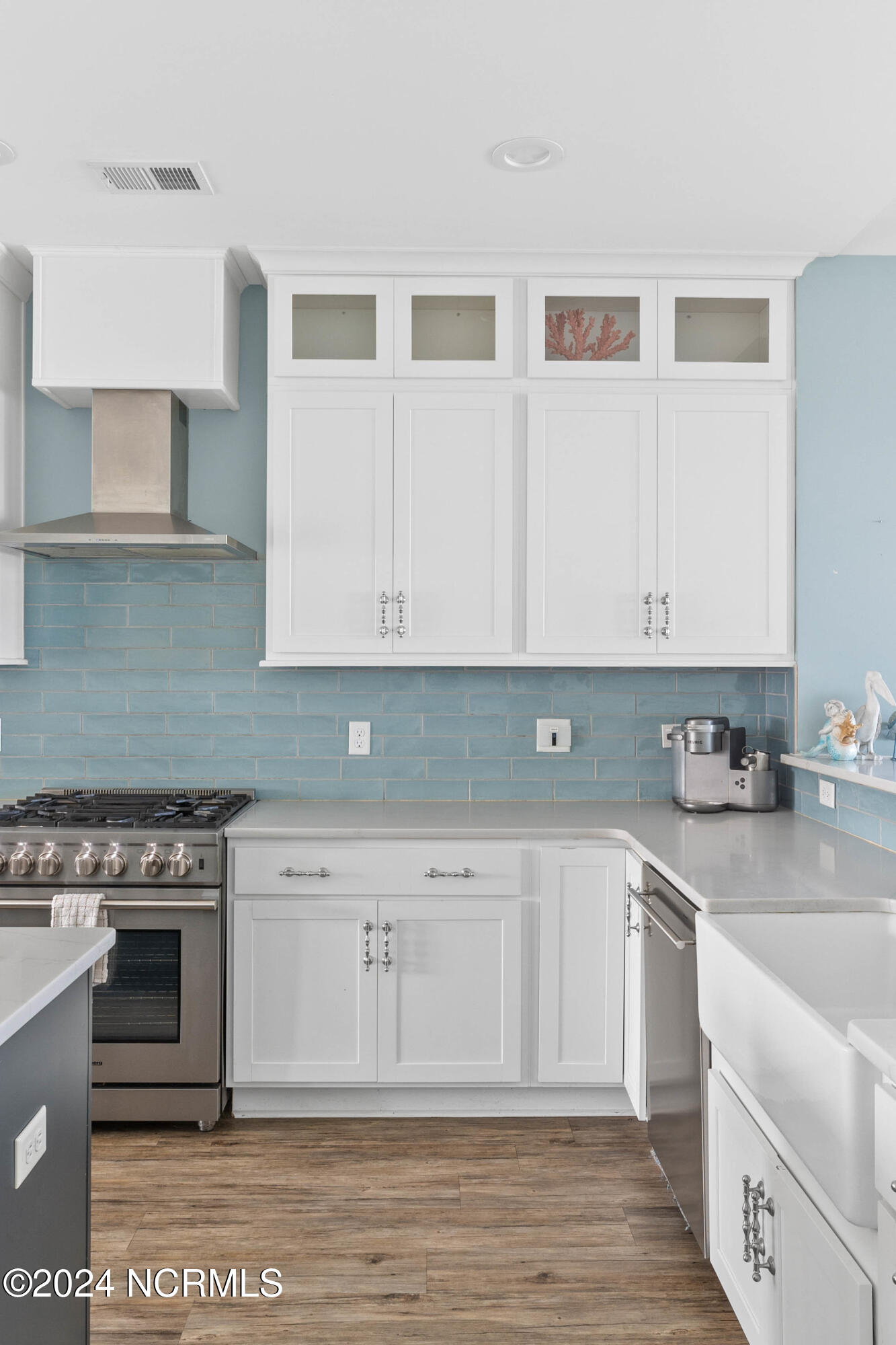 409 Carolina Beach Avenue N 2