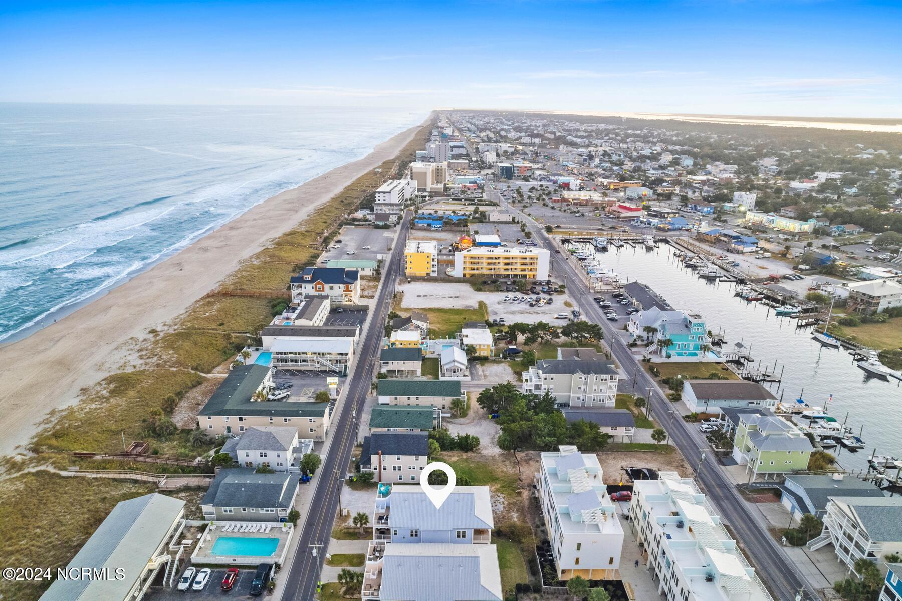 409 Carolina Beach Avenue N 2