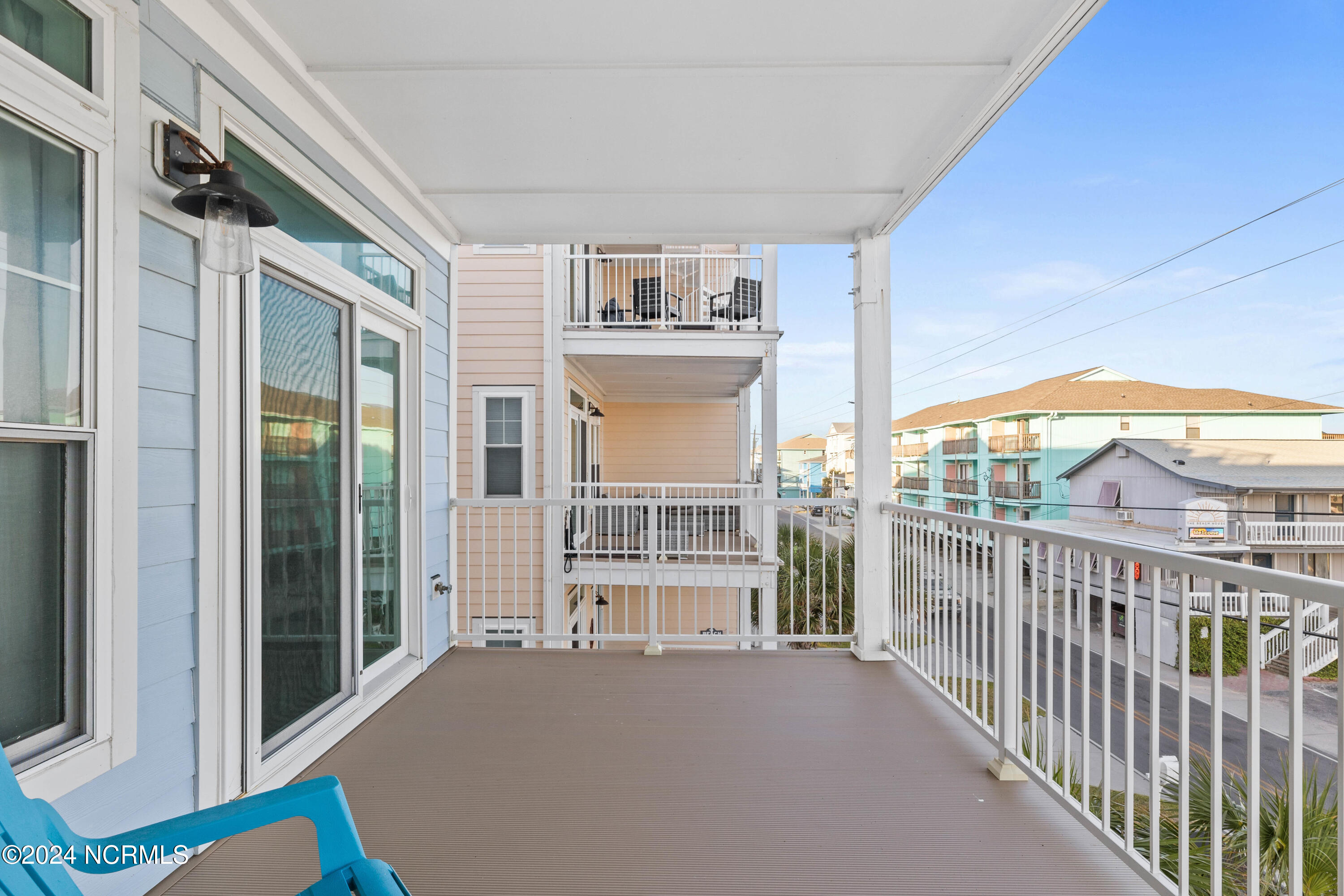 409 Carolina Beach Avenue N 2