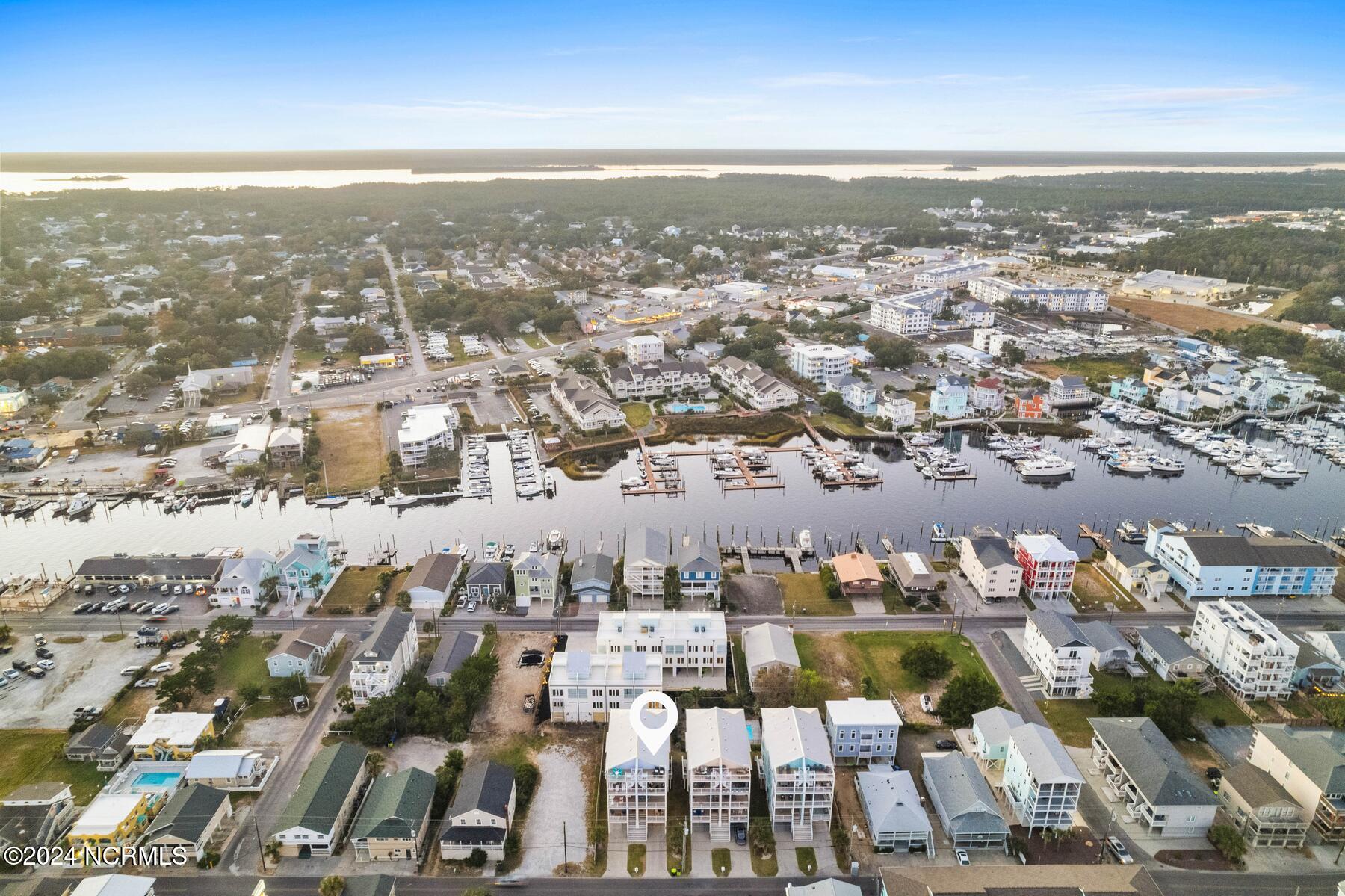 409 Carolina Beach Avenue N 2