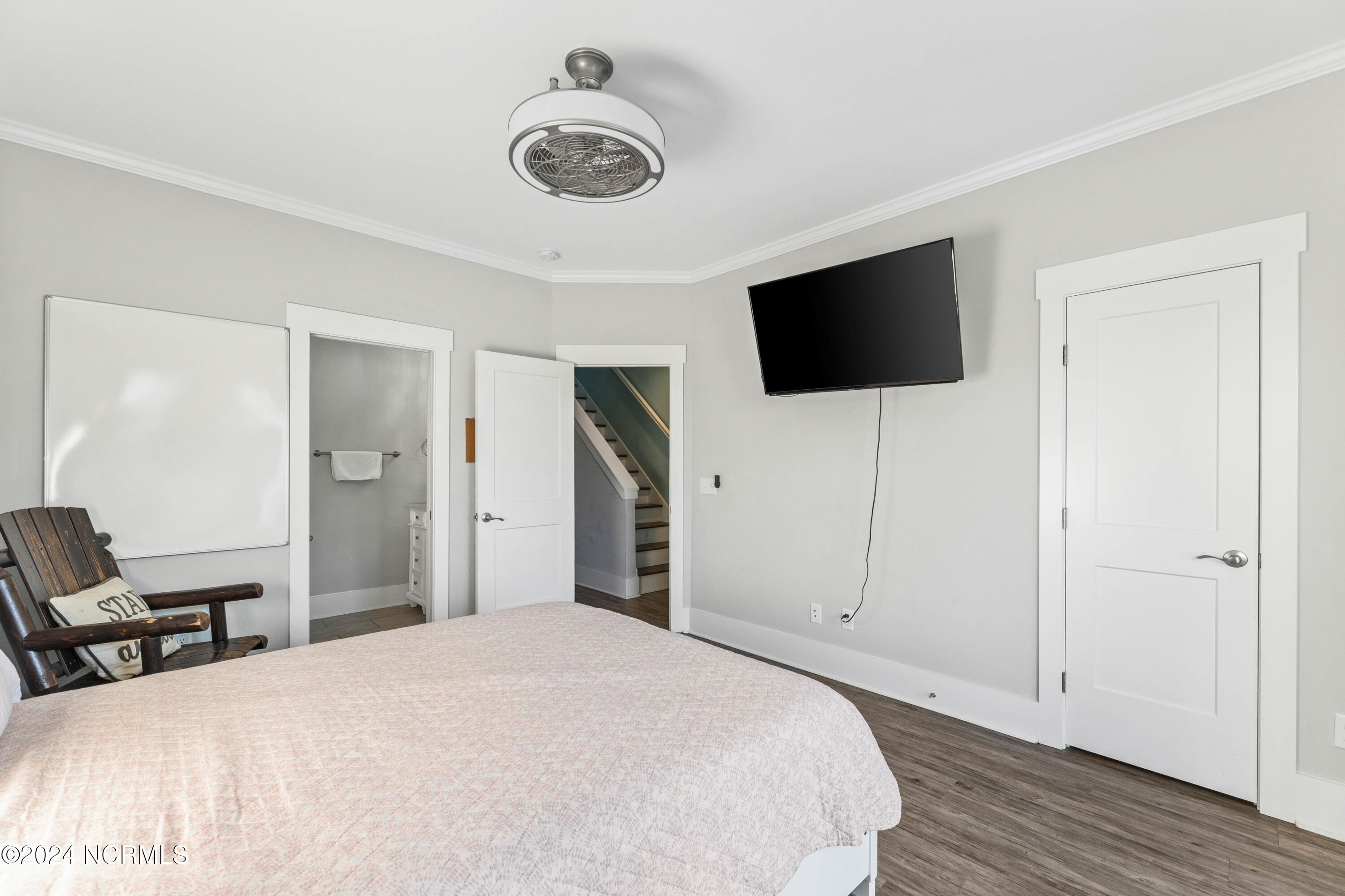 409 Carolina Beach Avenue N 2