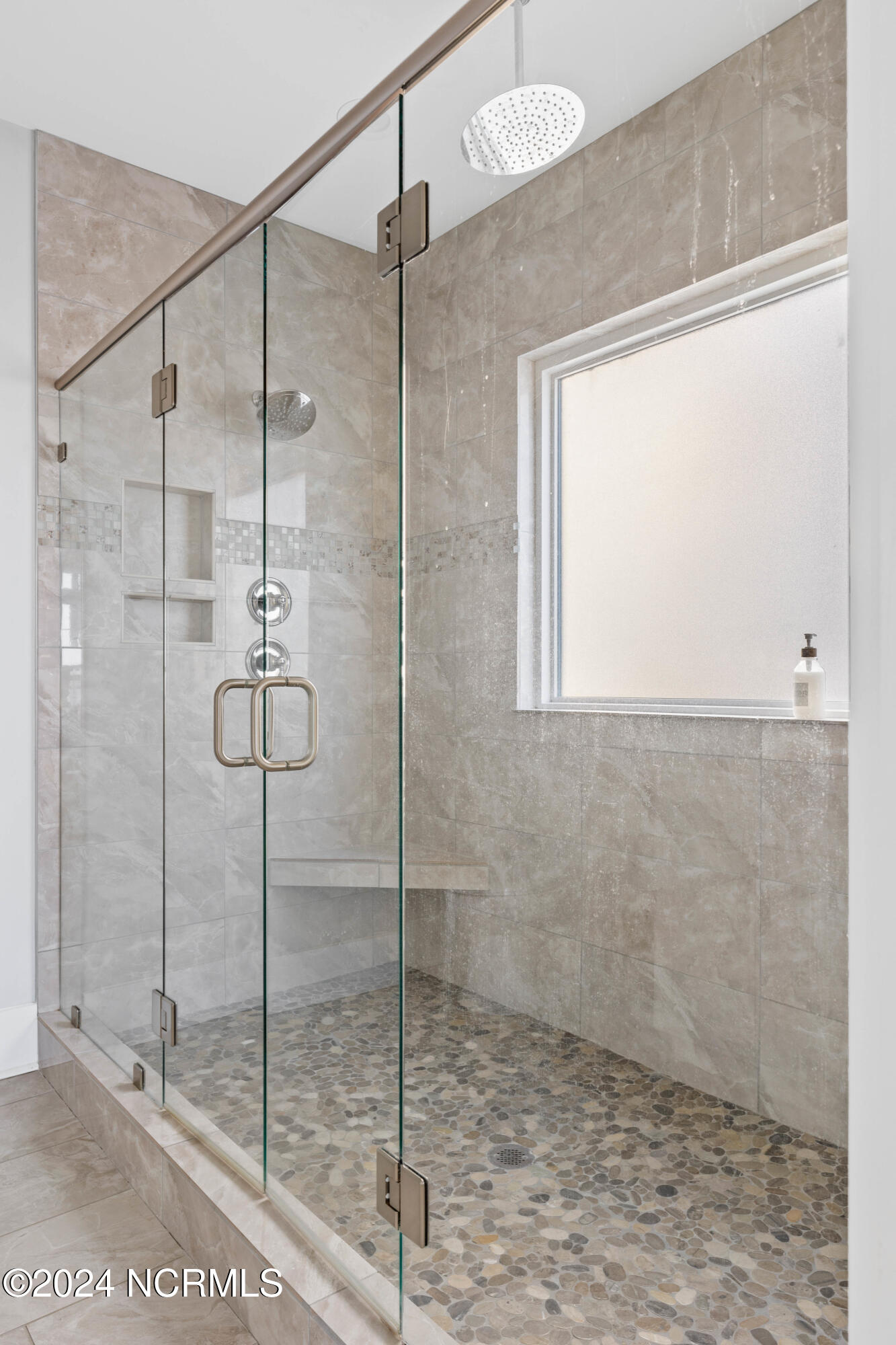 409 Carolina Beach Avenue N 2