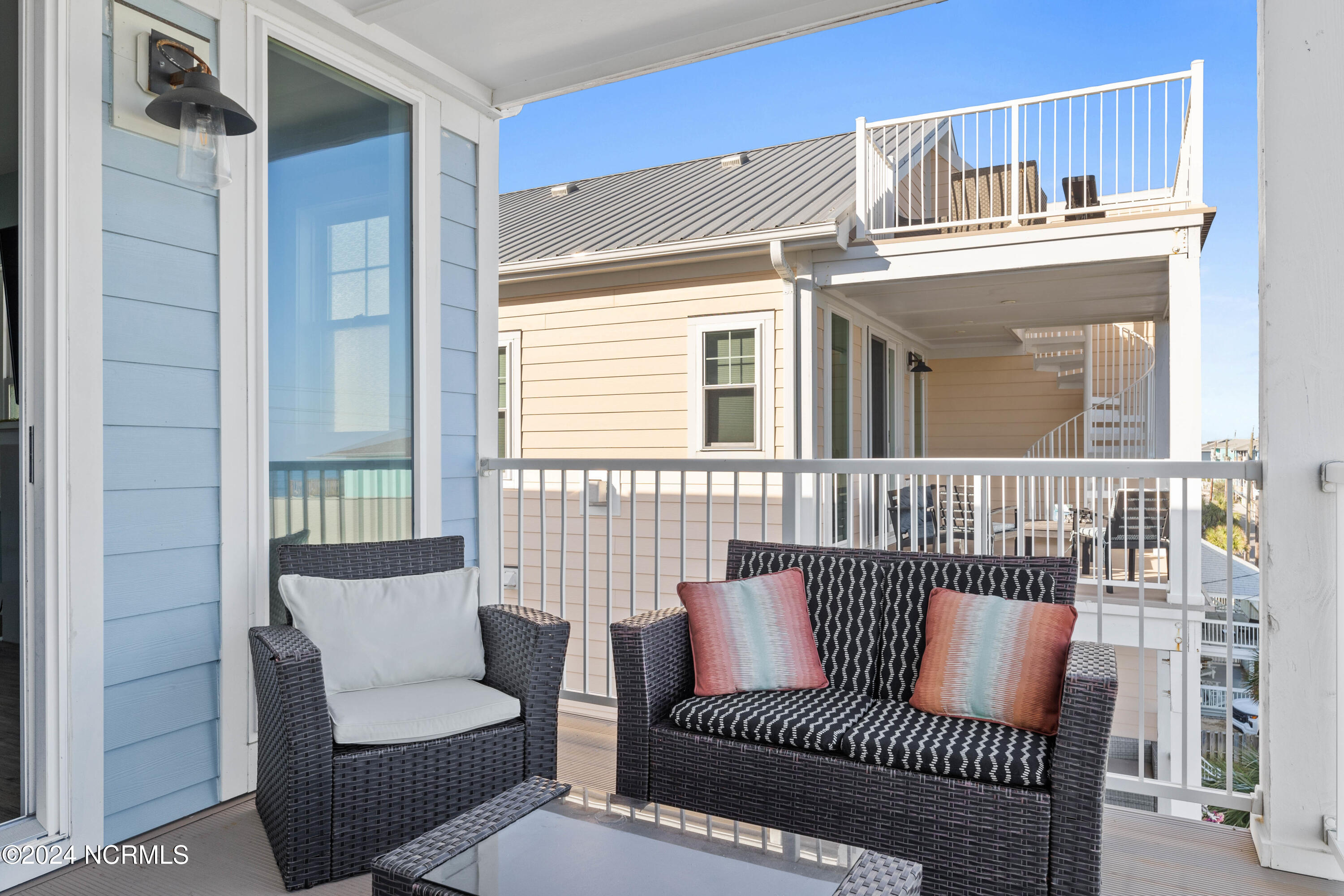 409 Carolina Beach Avenue N 2